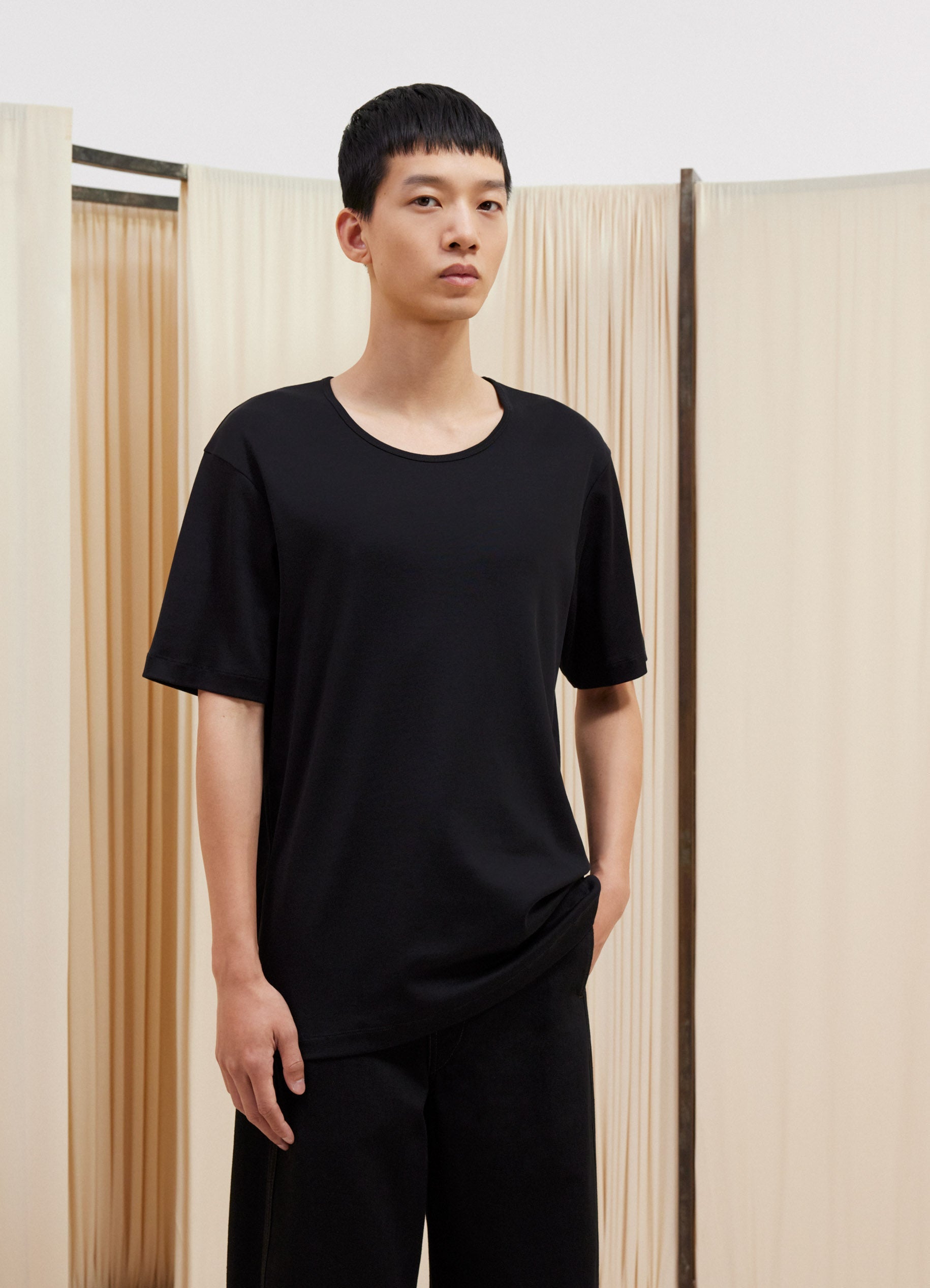 BLACK Rib u neck t-shirt | LEMAIRE 
