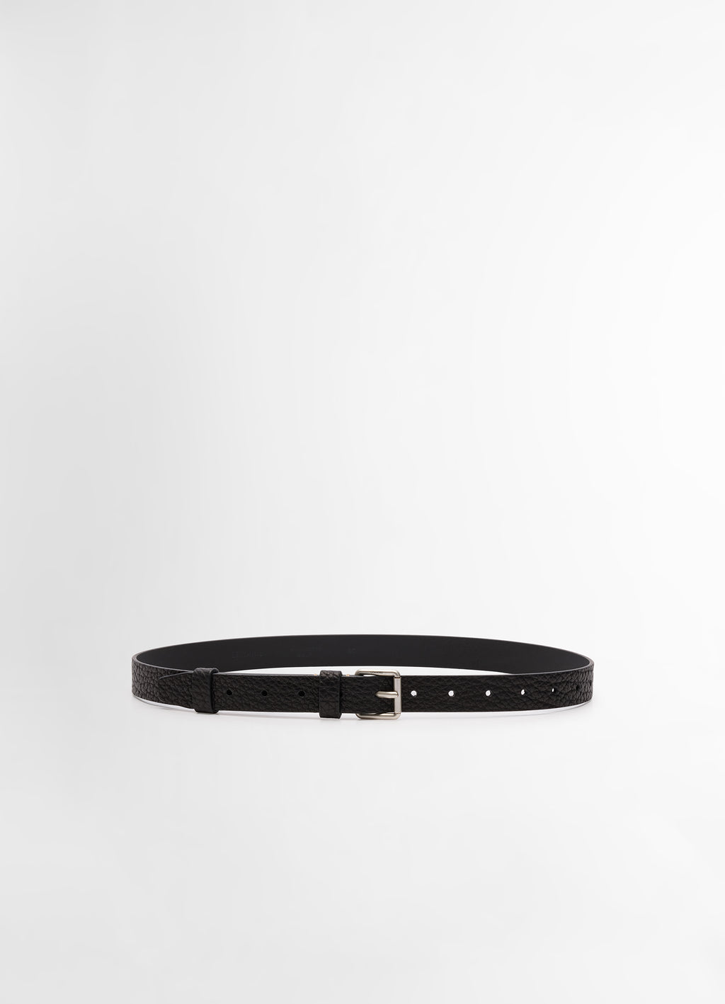 Lemaire Reversed Belt 25 in Black Vegetable-Tanned Leather, product shot, Front View Brush Silver Buckle