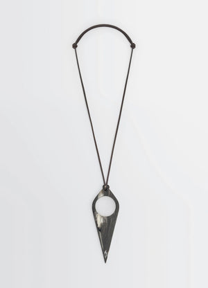 Aubock magnifying glass necklace in horn, product shot, front view unique horn pattern