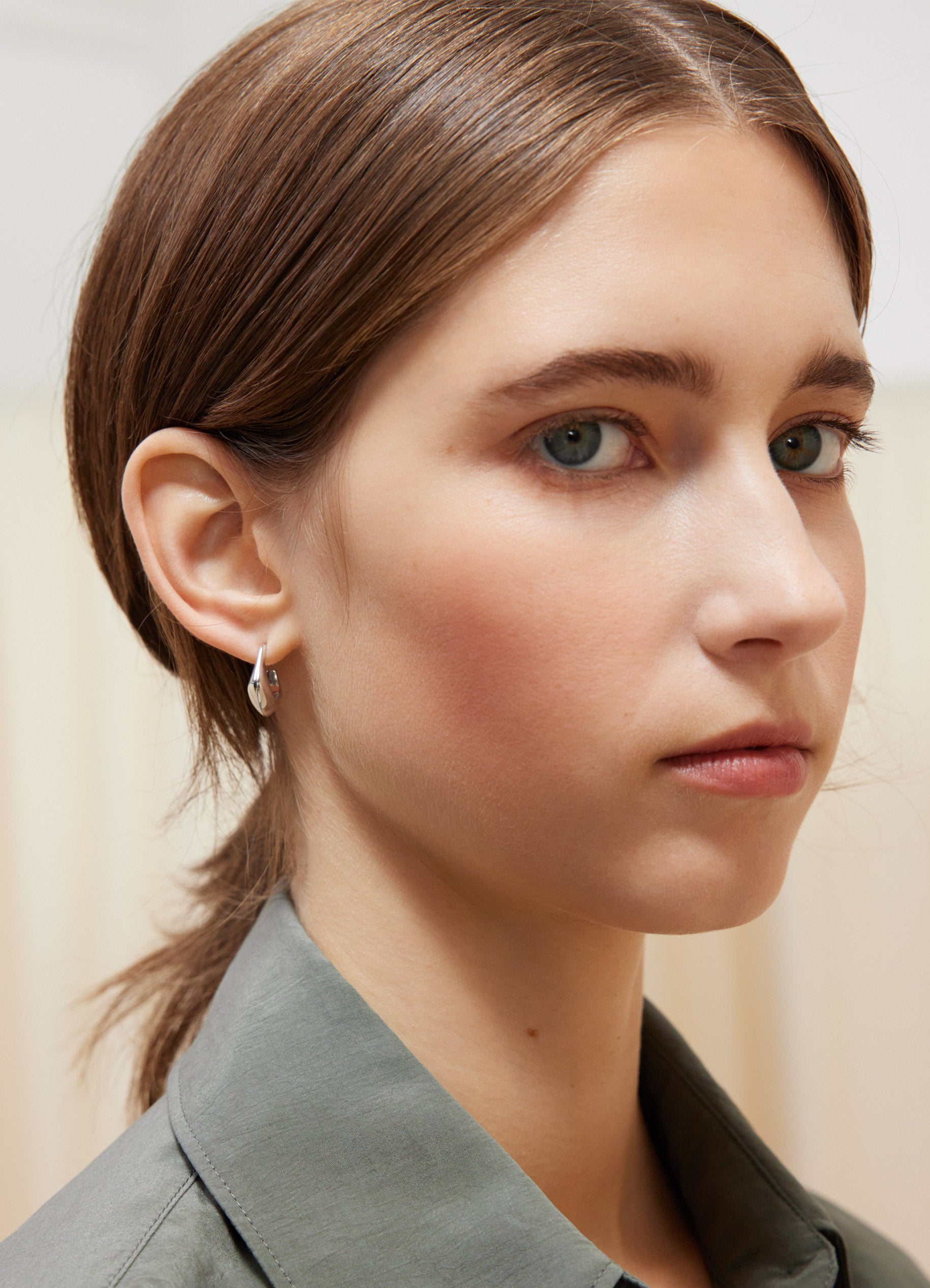 Silver Mini Drop Earring in Rhodium Silver | LEMAIRE