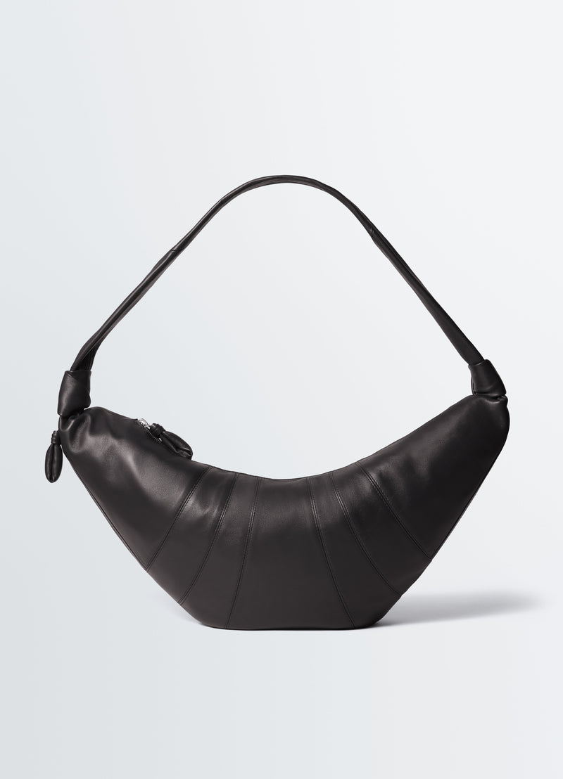 CROISSANT ラージバッグ、ブラック、白背景の商品画像、ステッチのディテール
