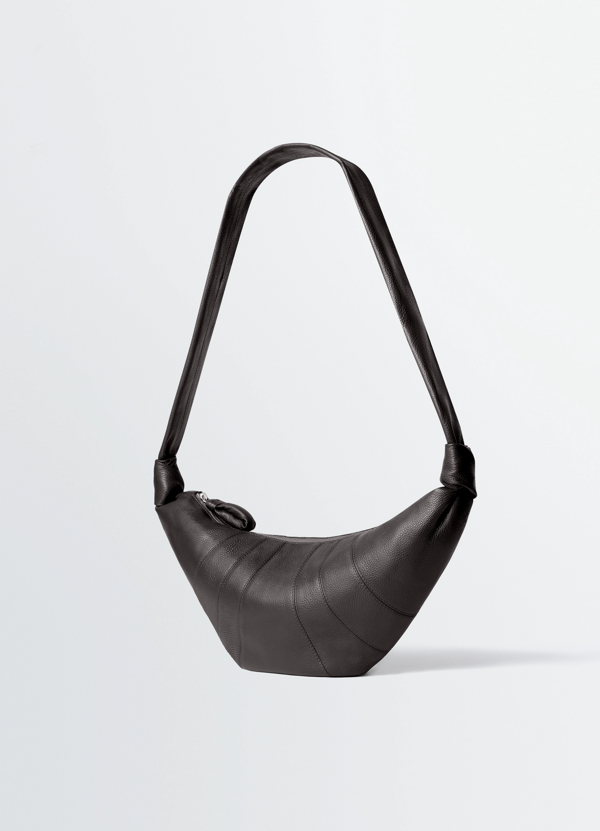 MEDIUM CROISSANT BAG IN LEATHER - Dark Chocolate - Soft Grained