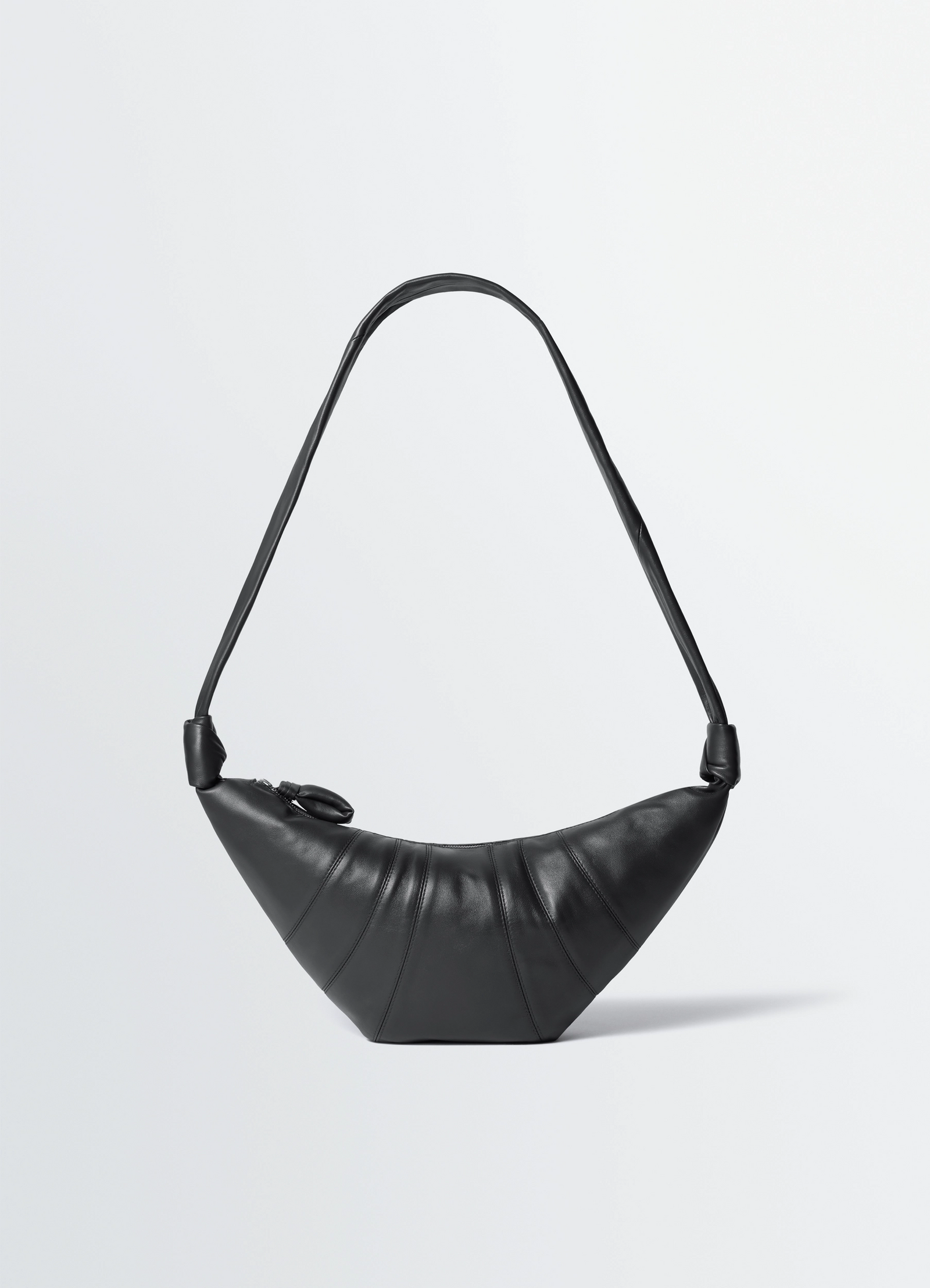 Medium croissant bag in leather