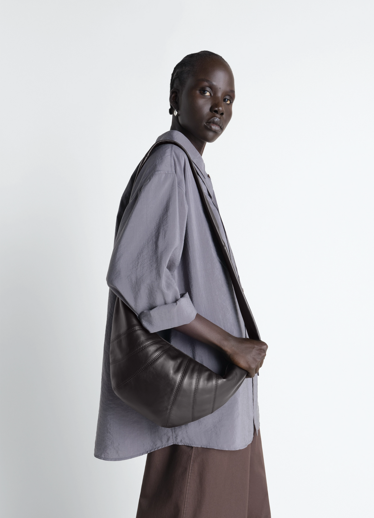MEDIUM CROISSANT BAG IN LEATHER - Dark Chocolate - Soft Nappa MEDIUM CROISSANT BAG IN LEATHER - Dark Chocolate - Soft Nappa