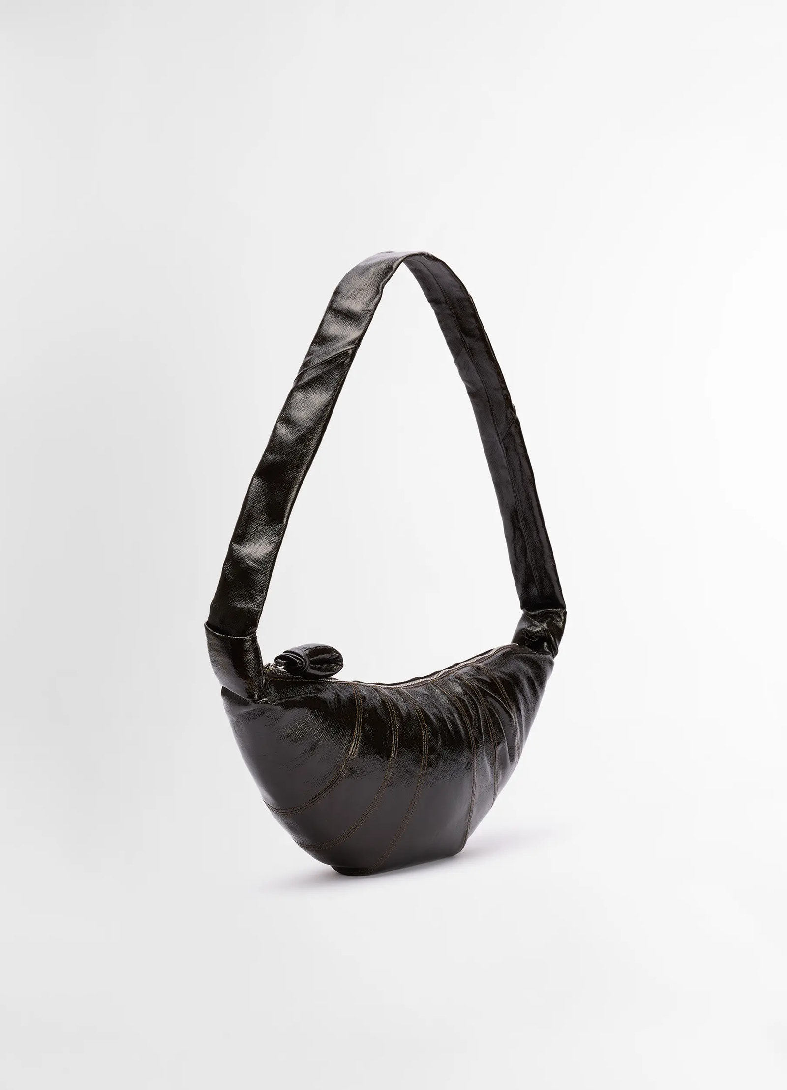 Lemaire medium croissant bag in coated cotton, product shot, side view pleated texture