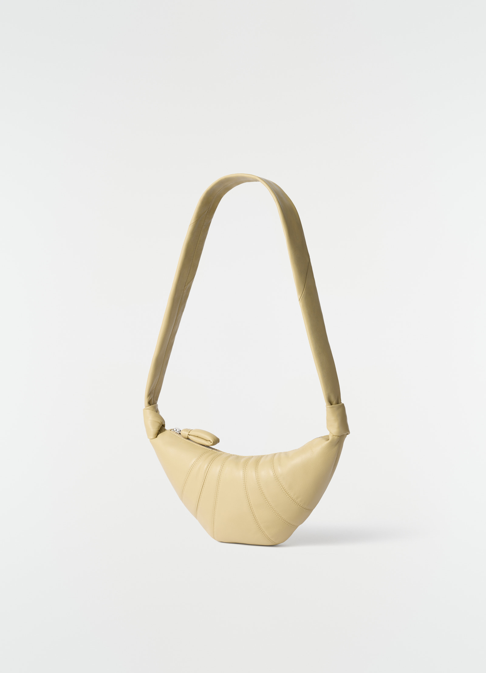 Small croissant bag in leather