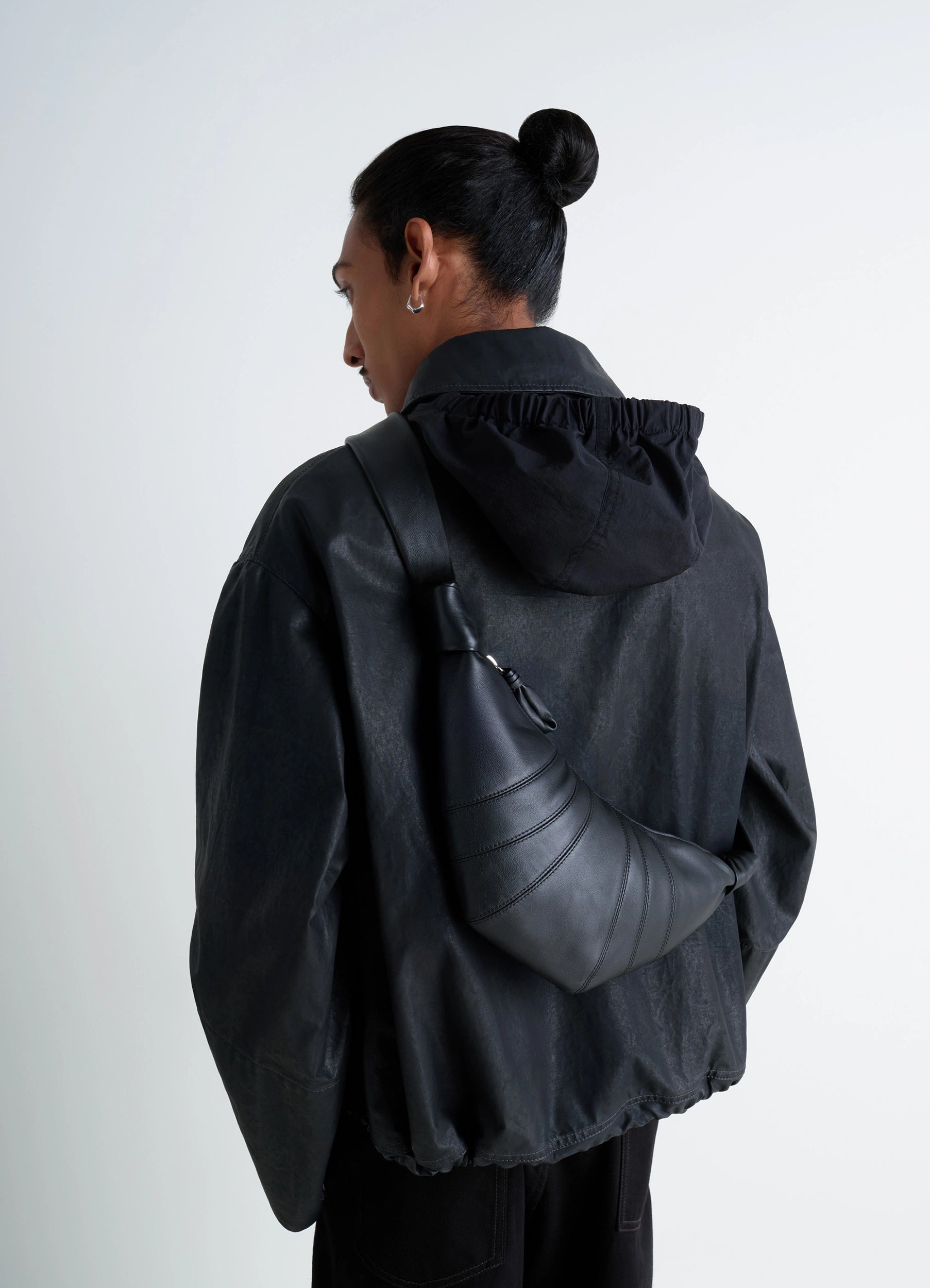 Lemaire| (SMALL CROISSANT BAG (BG0003 LL095 245)) Lemaire Lemaire| (SMALL CROISSANT BAG (BG0003 LL095 245)) Lemaire