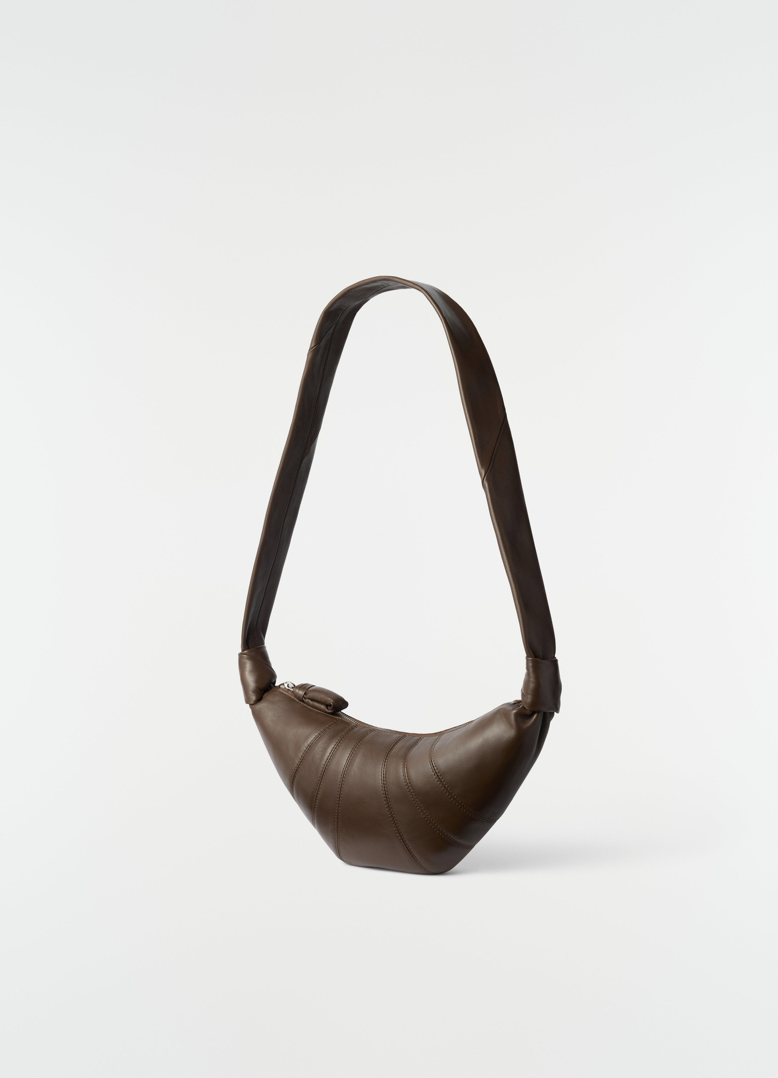 Small croissant bag in leather