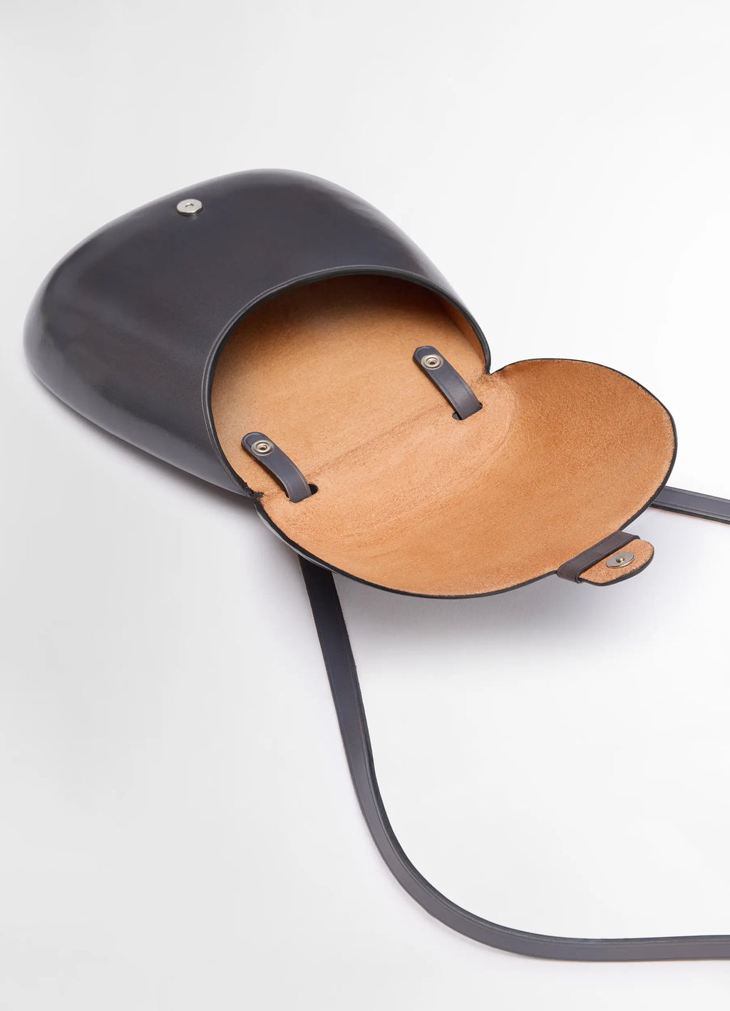 IL BUSSETTO FOR LEMAIRE SMALL CARTR in Vegetable-tanned Cowhide, product shot, open top view smooth interior detail