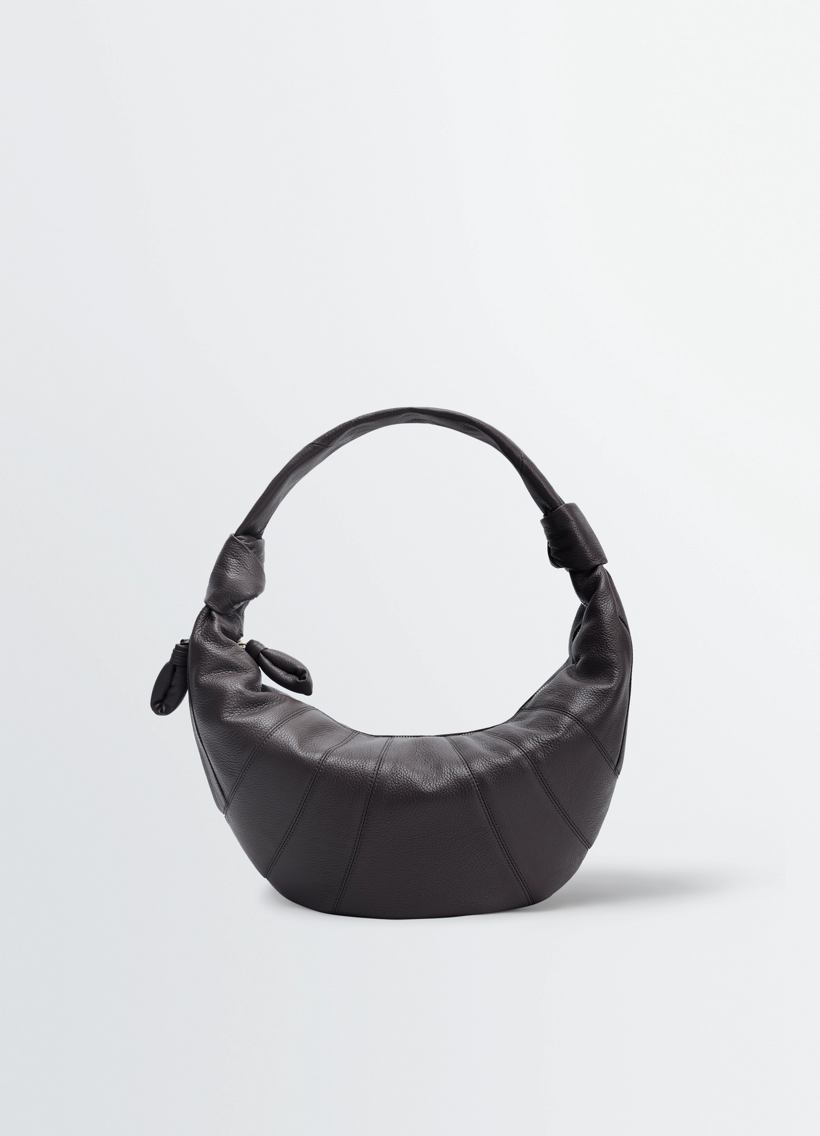 Fortune croissant bag in leather, product shot, front view knotted elements