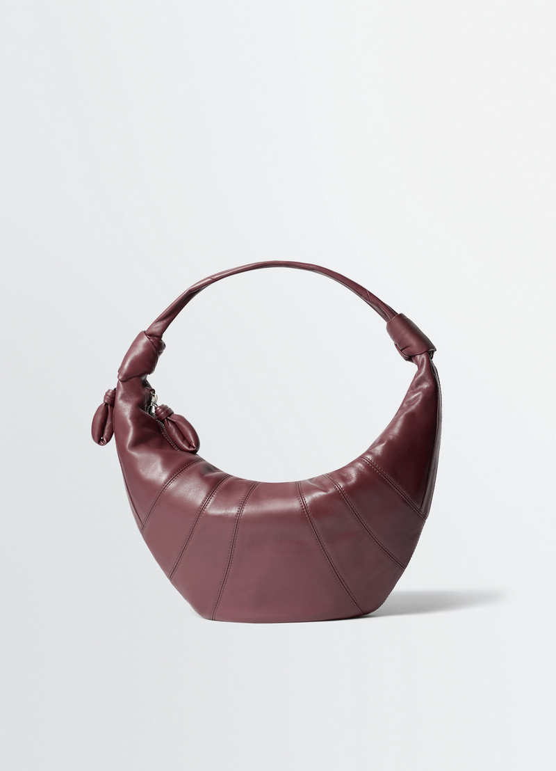 Fortune Croissant Bag in Leather, product shot, Front view Half-moon silhouette