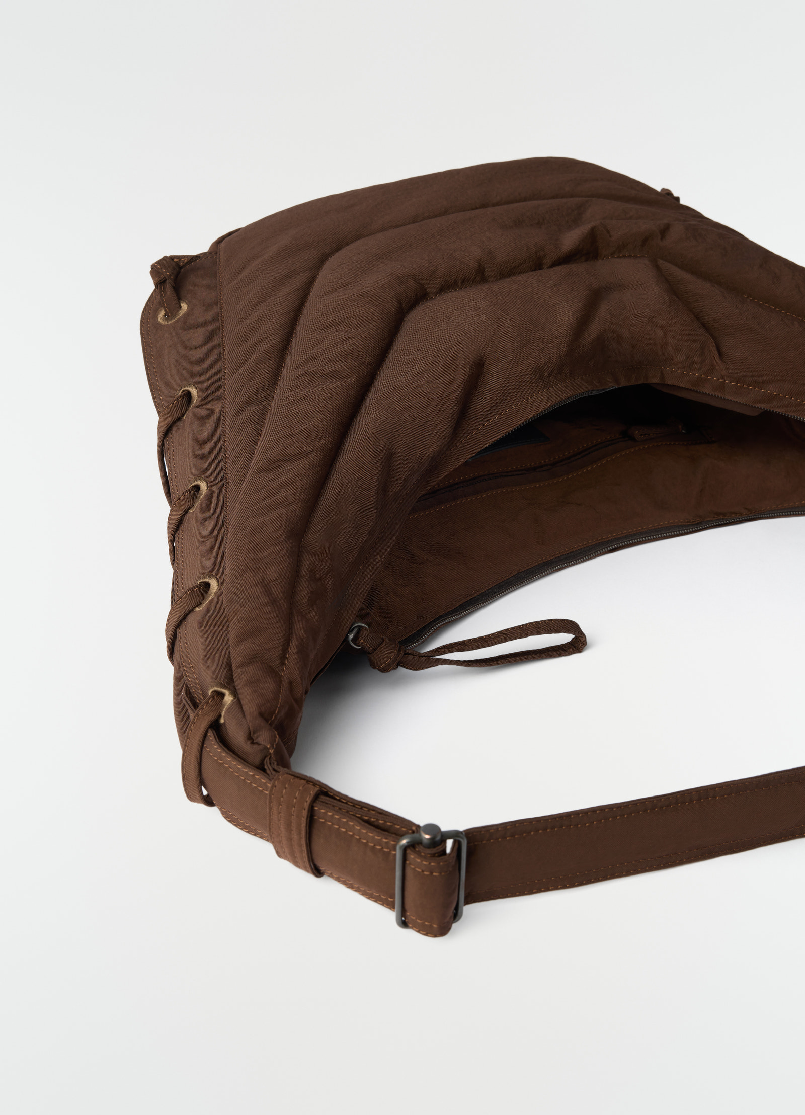 Medium soft game bag in nylon canvas