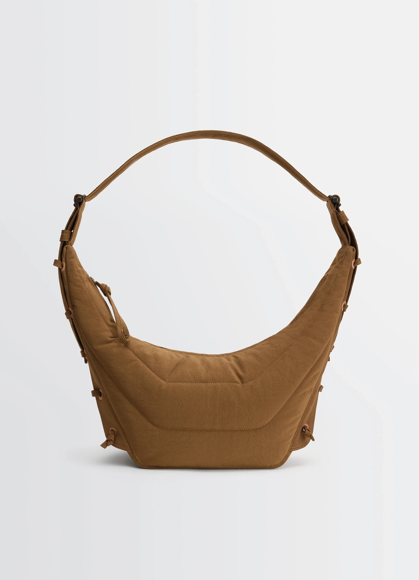 Soft game bag in quilted water-repellent nylon, product shot, back view embroidered eyelets