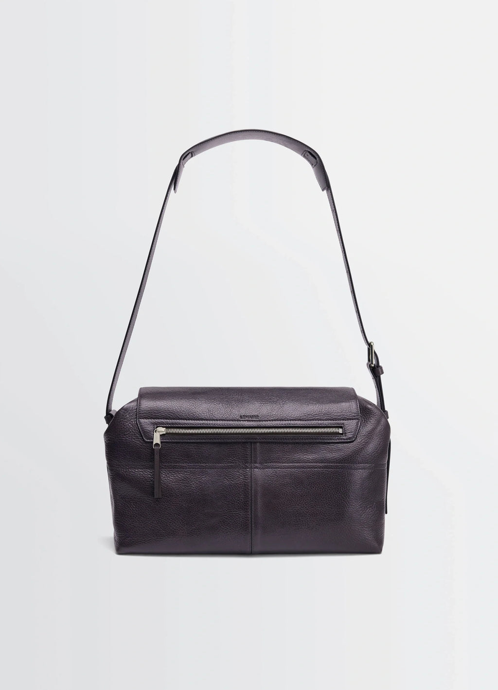 WEEK-END GEAR BAG in glossy vegetable-tanned leather, product shot, upright straight view single top zipper pocket