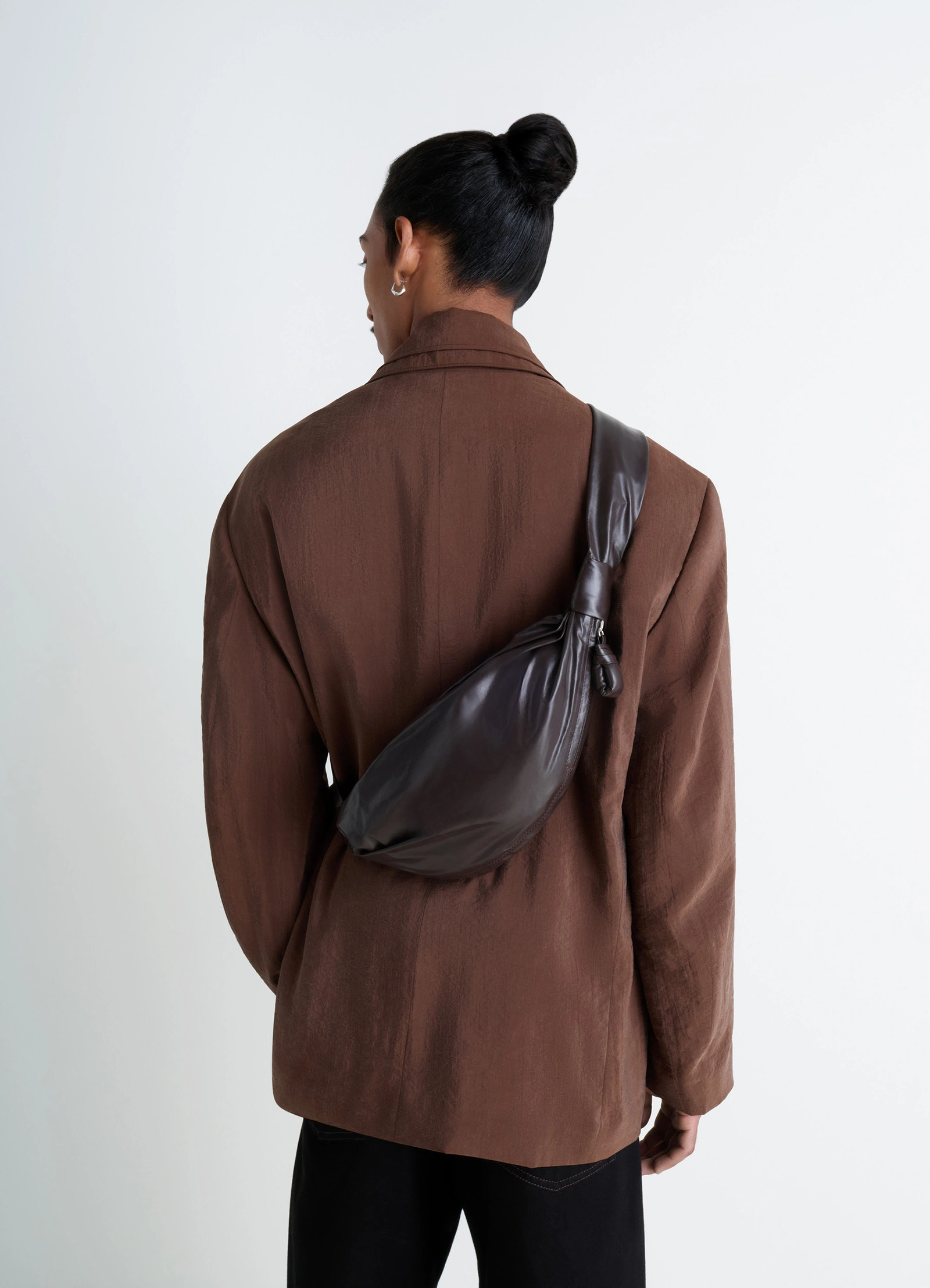 SMALL SOFT CROISSANT BAG IN PAPER LEATHER - Dark Chocolate - Paper