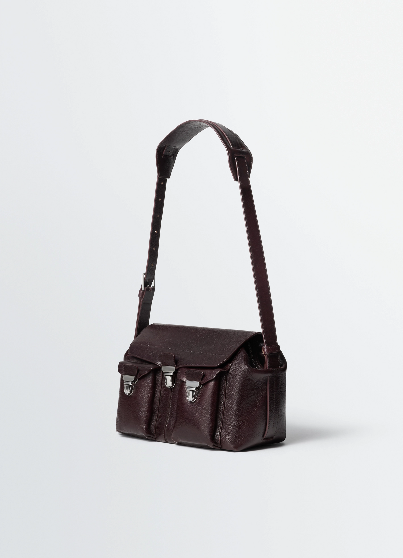 MEDIUM GEAR BAG IN LEATHER - Dark Eggplant - Glossy Vegetable MEDIUM GEAR BAG IN LEATHER - Dark Eggplant - Glossy Vegetable