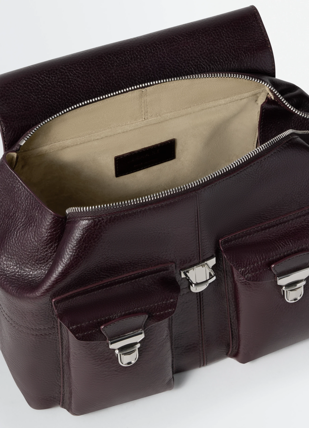 미디엄 기어 백