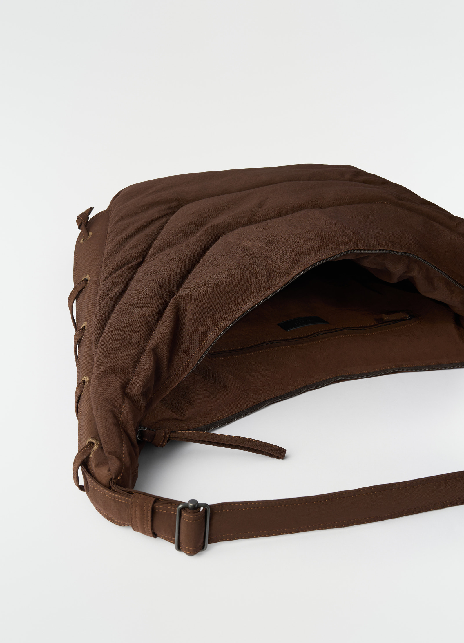 Large soft game bag in nylon canvas