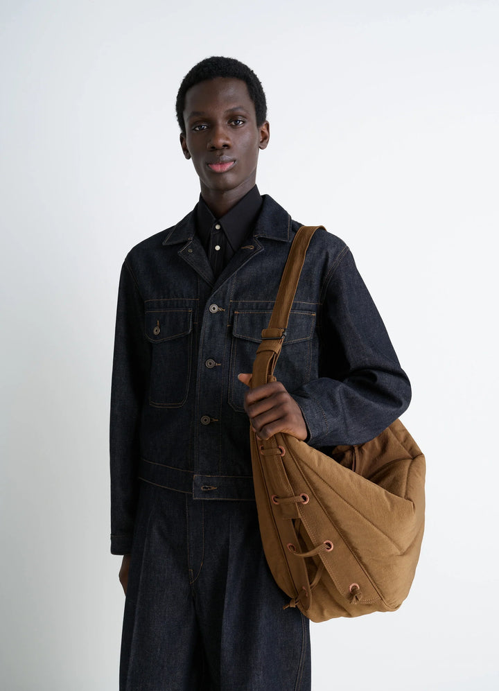 Soft Game Bag in quilted water-repellent nylon, model shot, side view large supple design