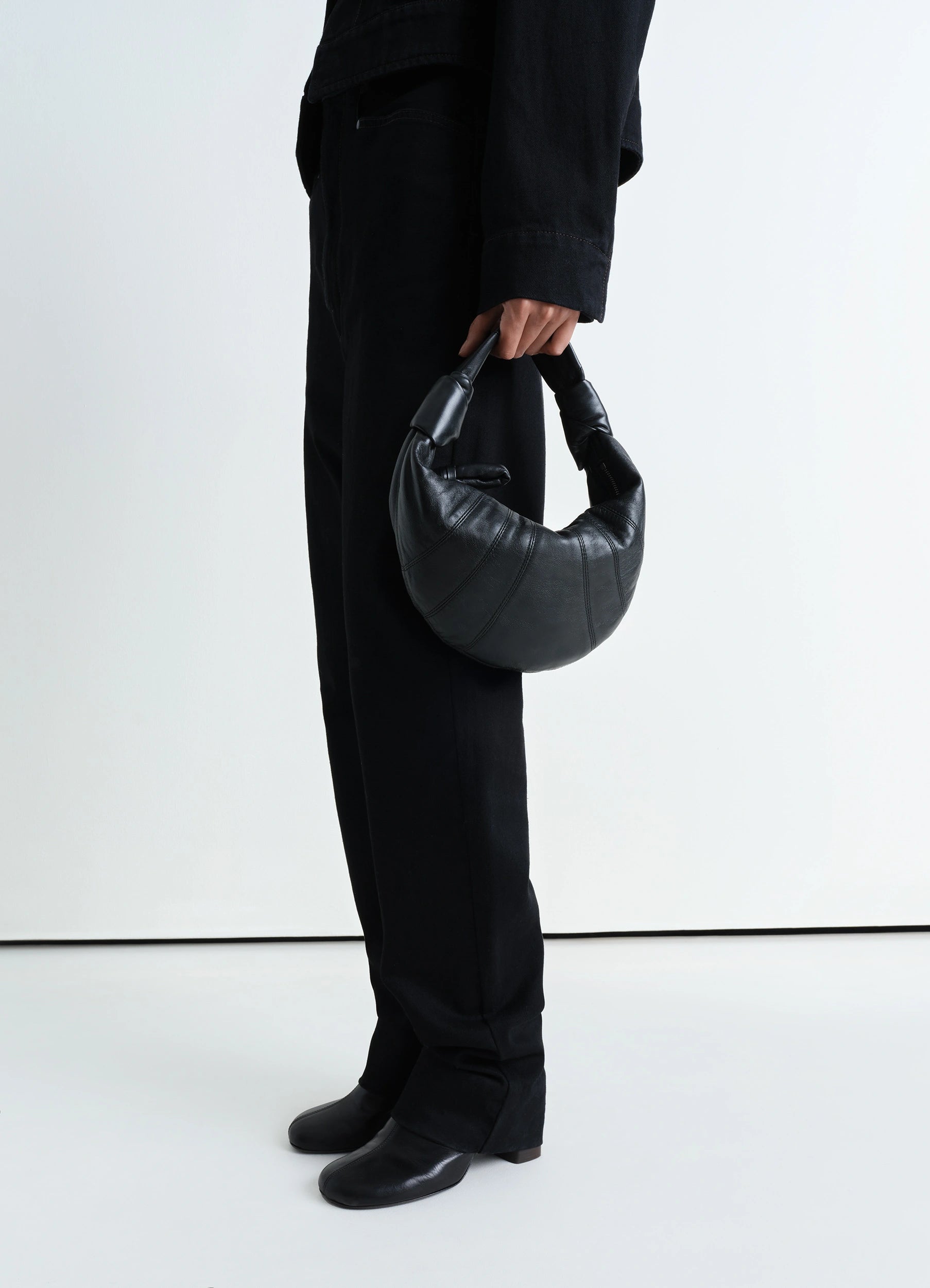 LEMAIRE ルメール FORTUNE CROISSANT BAG ミニバッグ LEMAIRE ルメール FORTUNE CROISSANT BAG ミニバッグ