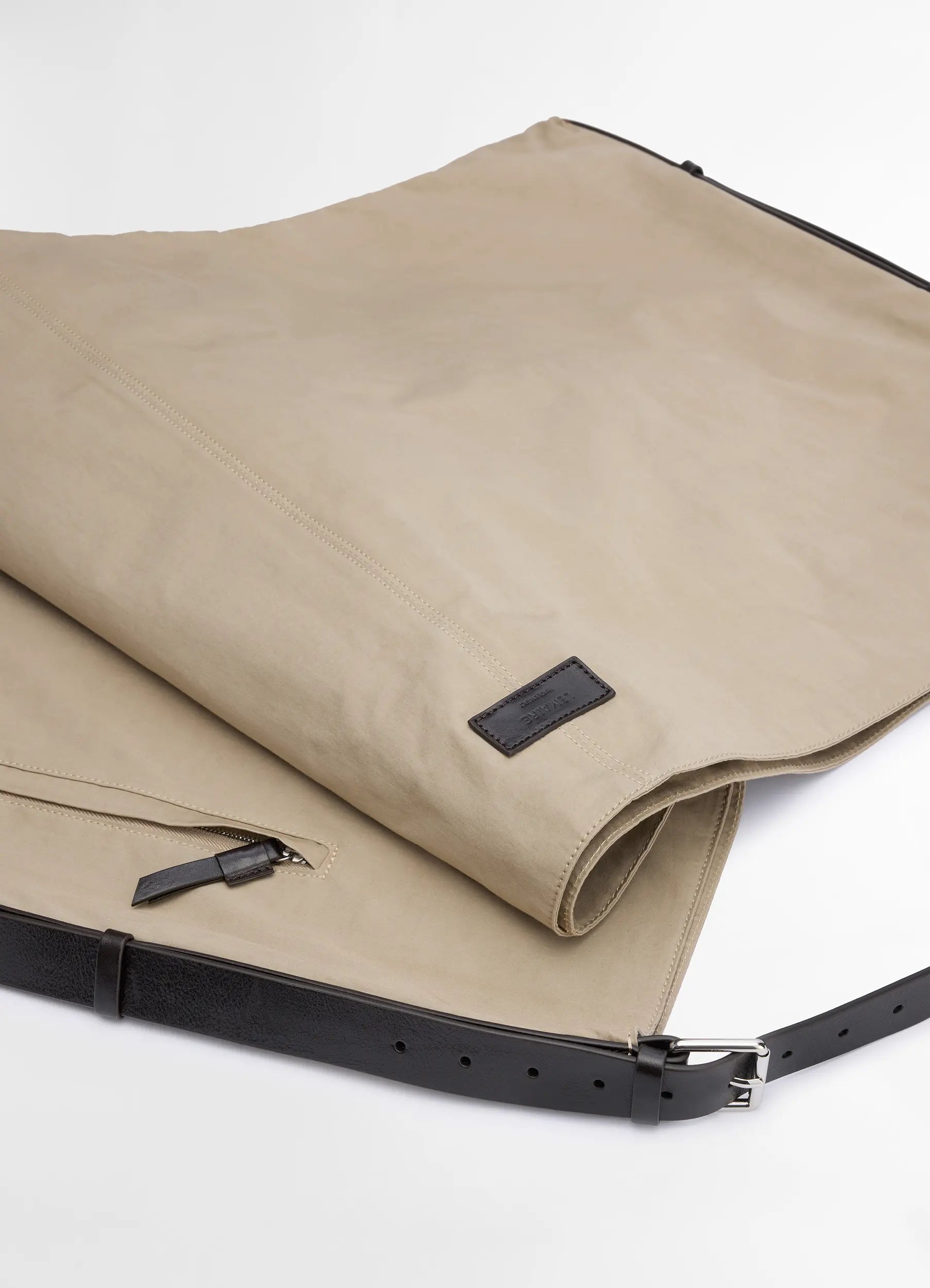 Linen Flag Hobo Bag | LEMAIRE Linen Flag Hobo Bag | LEMAIRE