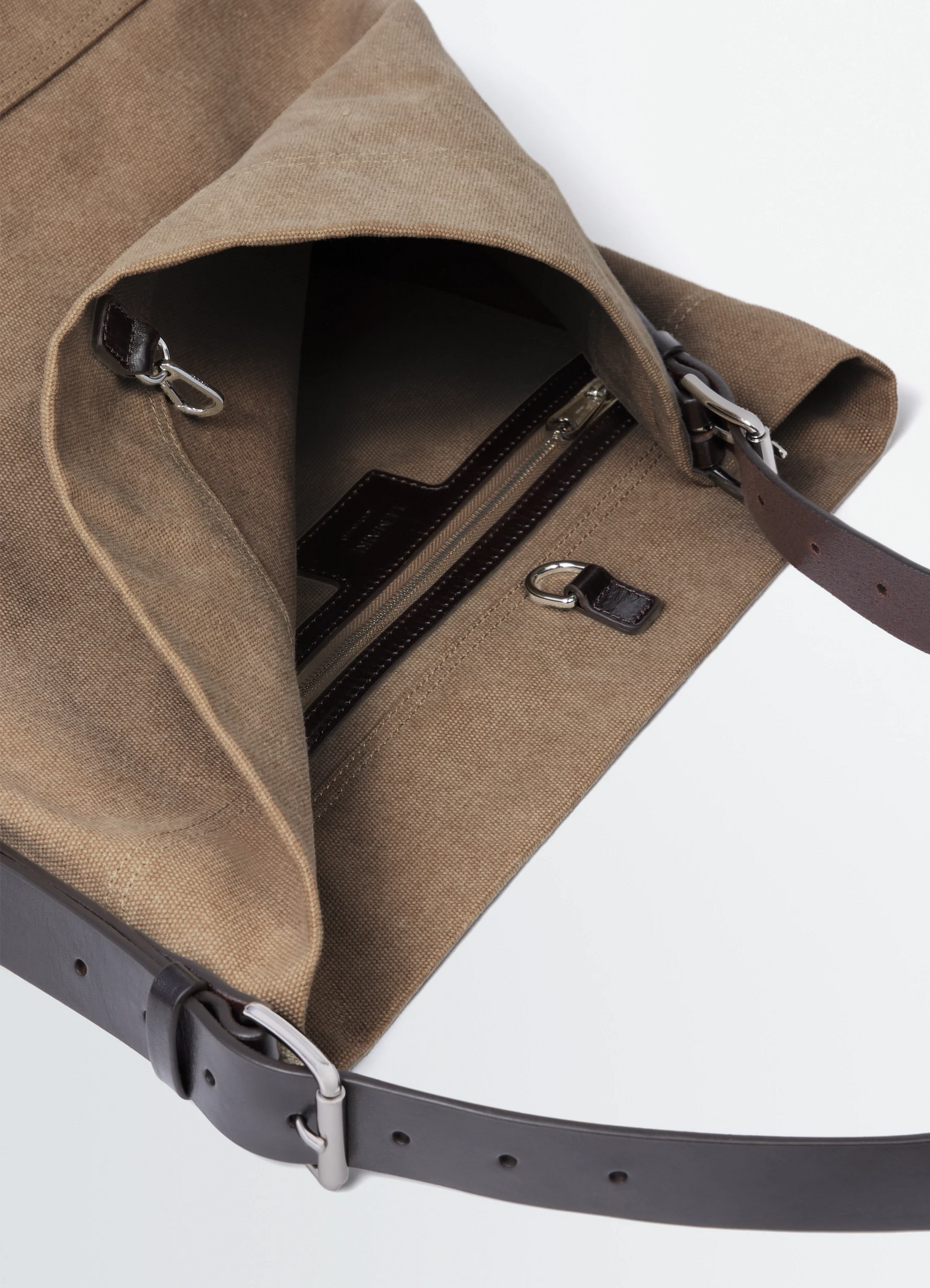 Belted tote bag in cotton canvas, product shot, interior top view zippered interior pocket