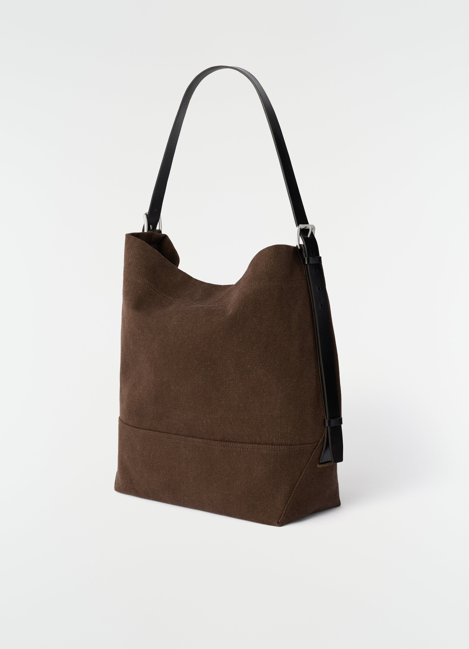 Belted tote bag in heavy eco cotton canvas