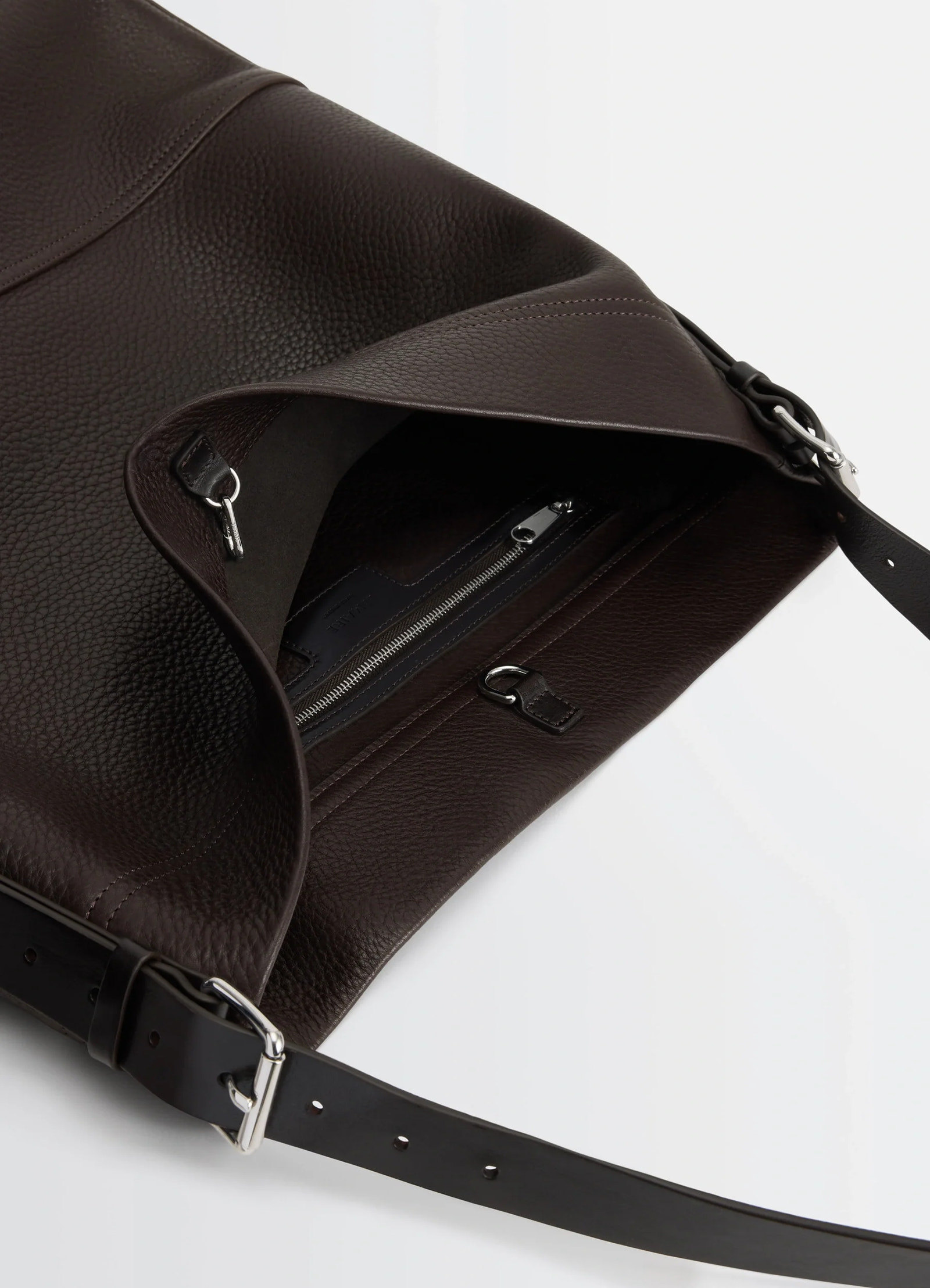 BELTED TOTE BAG IN LEATHER - Dark Chocolate - Grained Cow Leather BELTED TOTE BAG IN LEATHER - Dark Chocolate - Grained Cow Leather