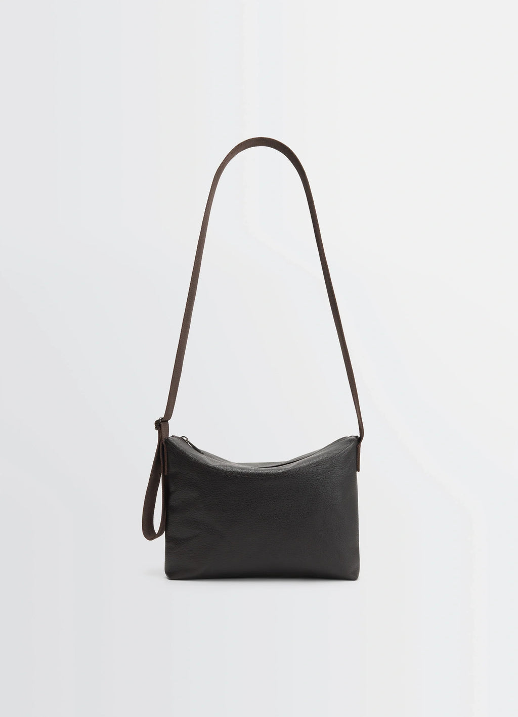 Small Folio Bag in Vegetable-tanned goat-effect leathe, product shot, front view minimalist design