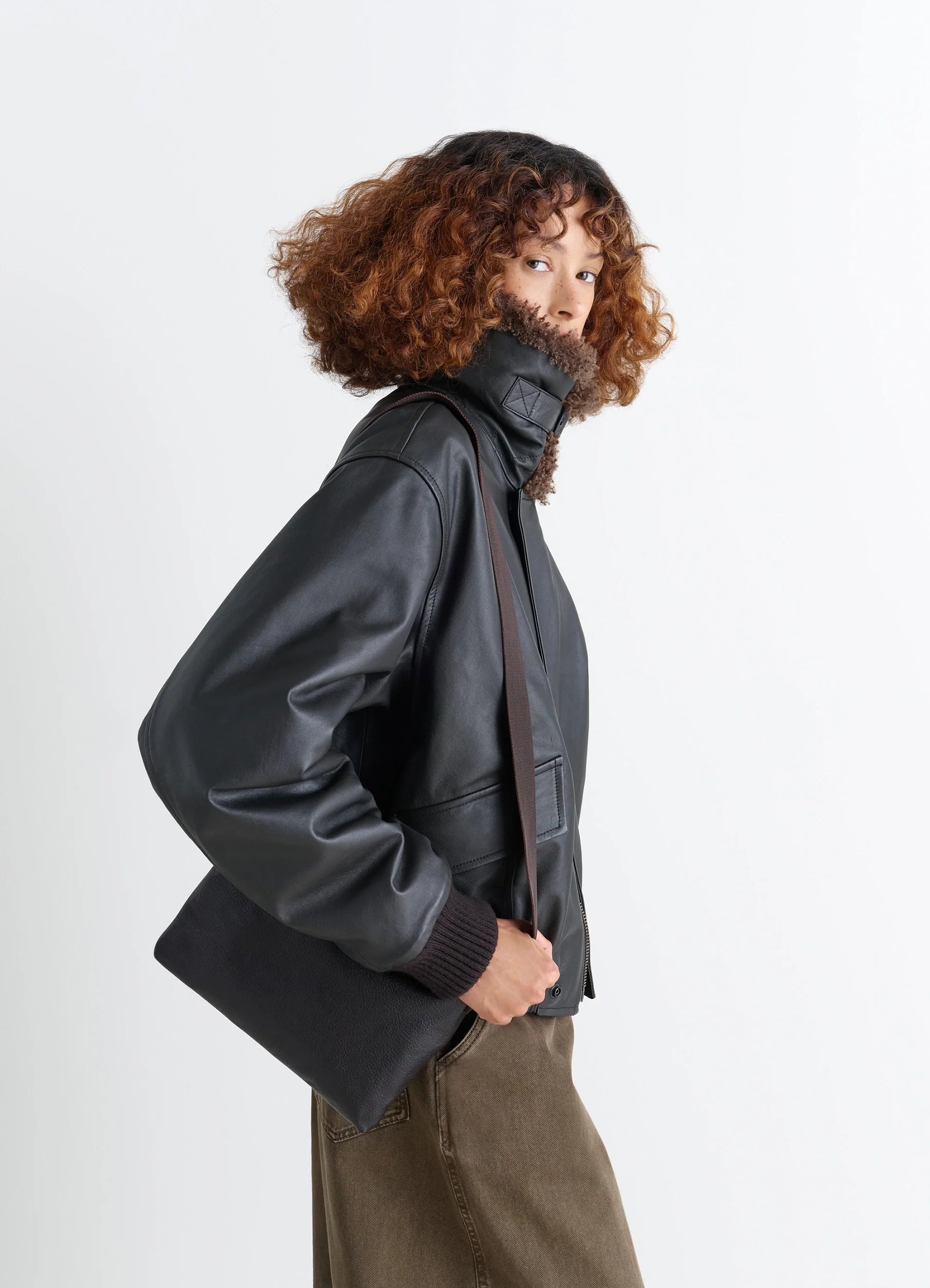 FOLIO スモールバッグ - Dark Chocolate - Capra Effect Calfskin