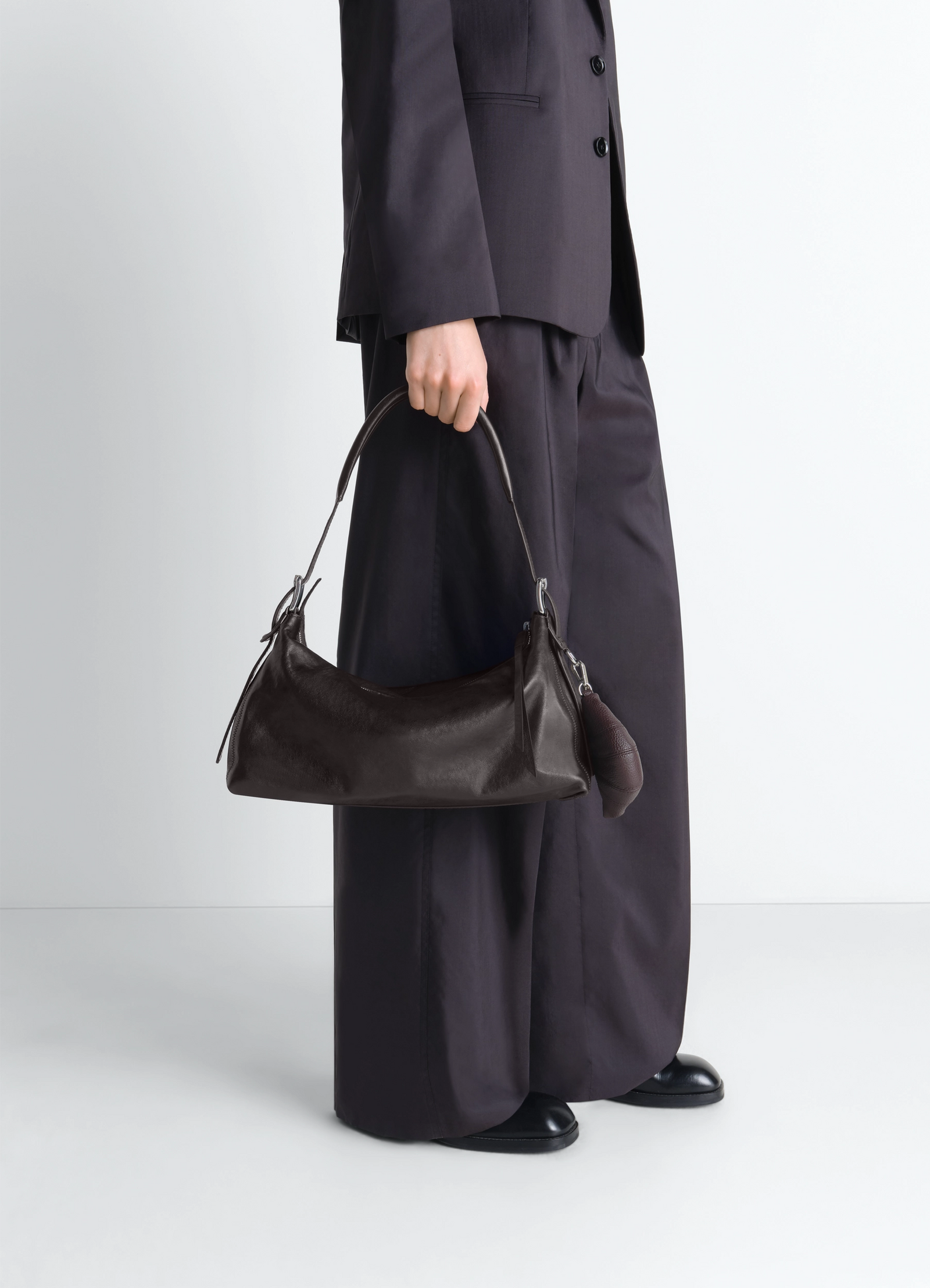BELTED BAGUETTE BAG IN LEATHER - Dark Chocolate - Paper Lux BELTED BAGUETTE BAG IN LEATHER - Dark Chocolate - Paper Lux