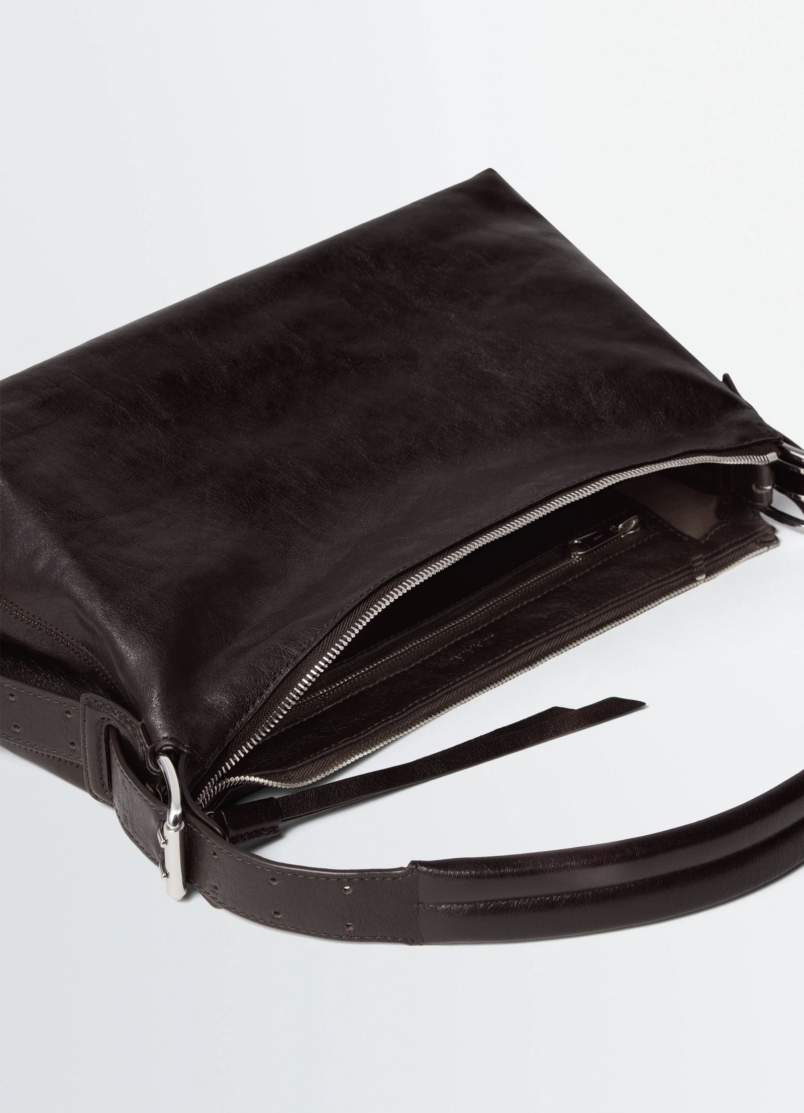 벨티드 바게트 백