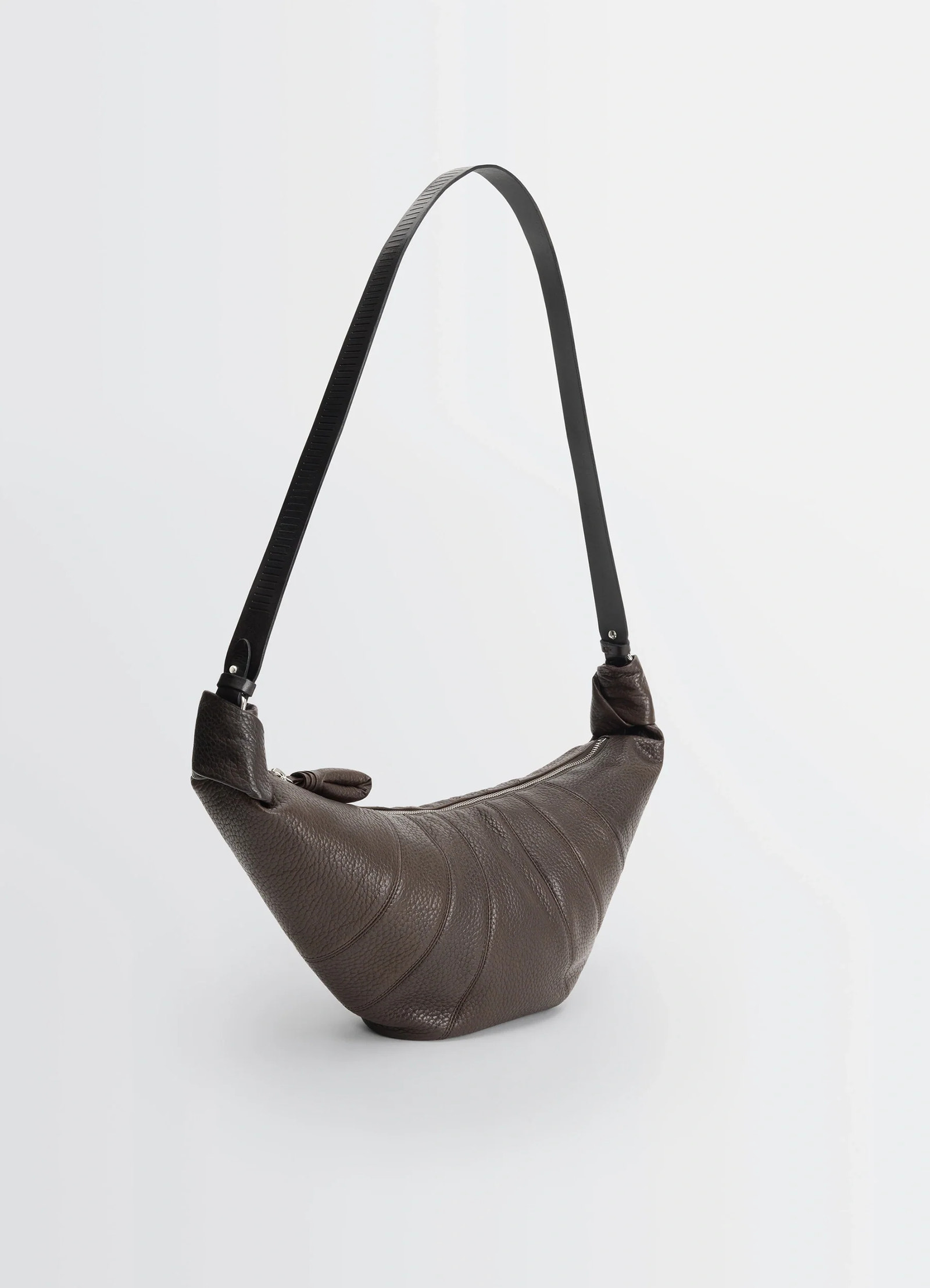 RAIL BELT MEDIUM CROISSANT BAG IN LEATHER - Dark Chocolate