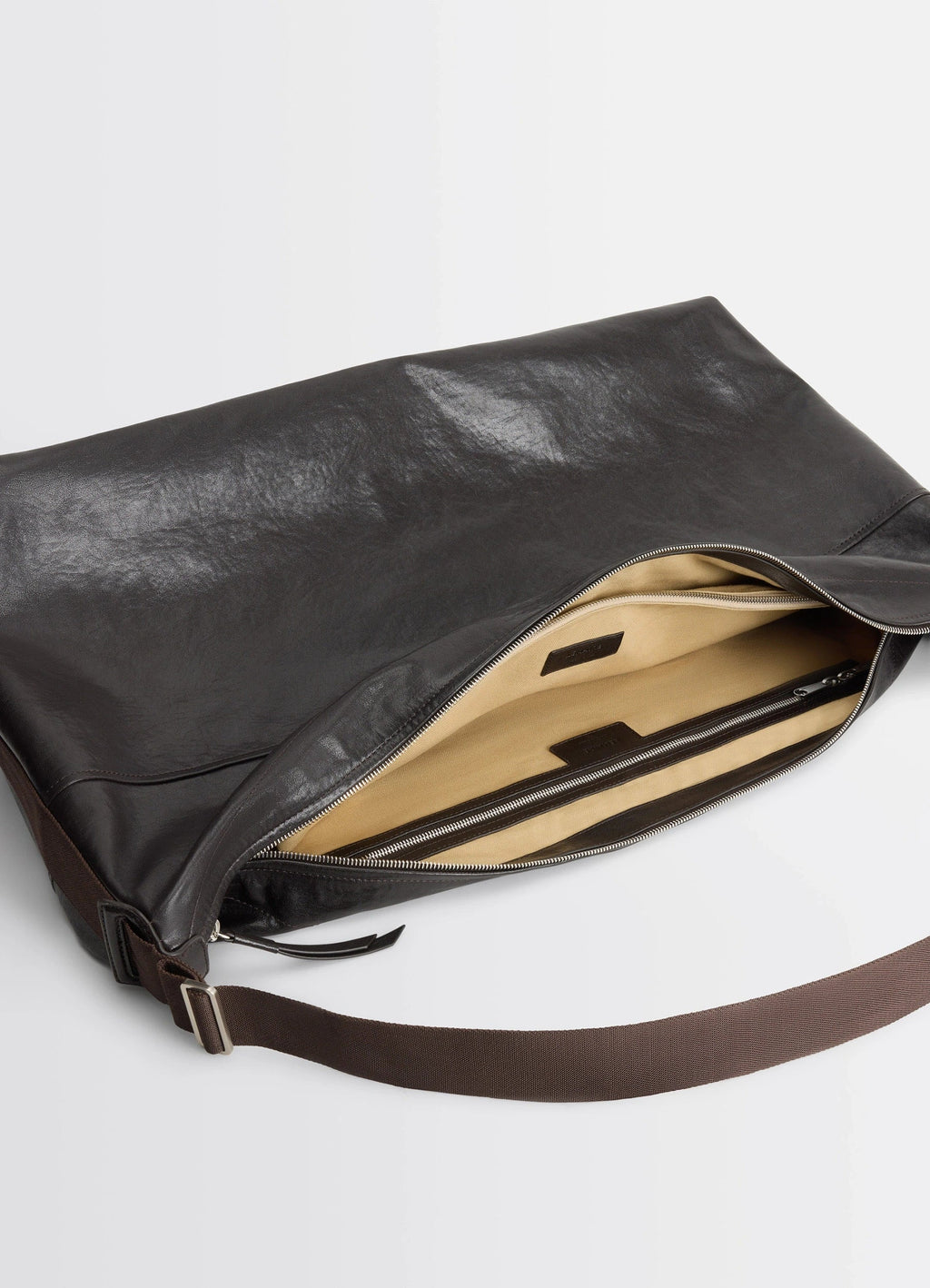 Berlingot 72H Weekend Bag in Glazed Paper Leather, product shot, top detail view interior storage compartments
