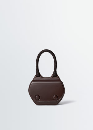 Frog handbag in leather in shiny calfskin leather, product shot, front view structured shape