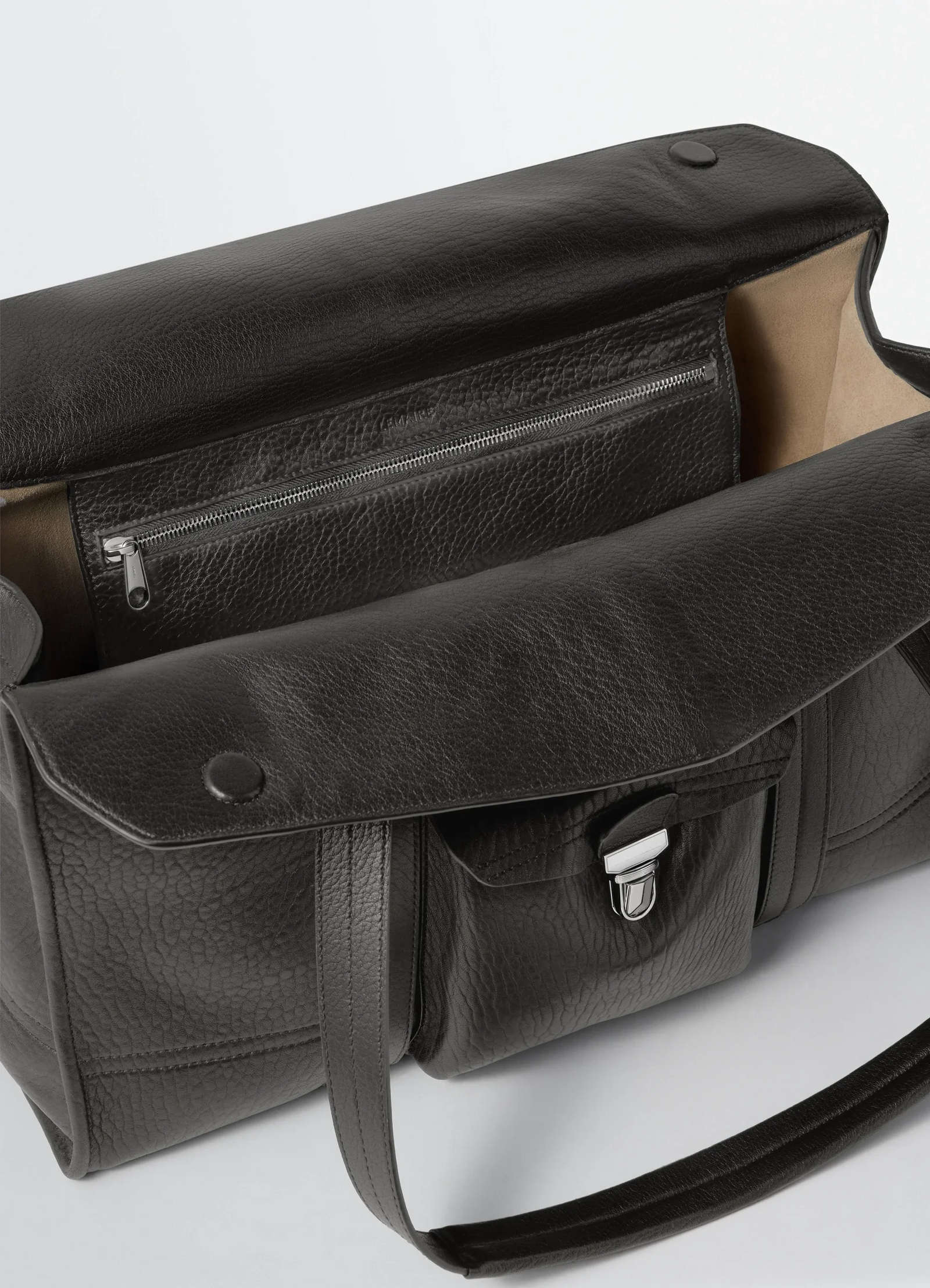 Soft gear tote bag in leather, product shot, top interior view zippered inner pocket