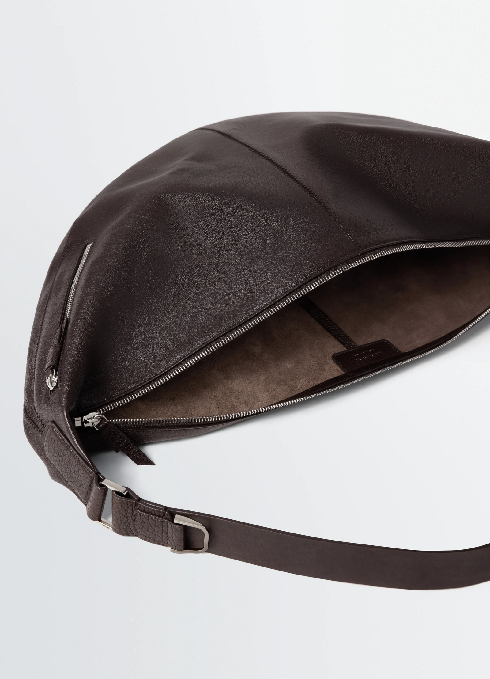 Quiver clip bag in leather
