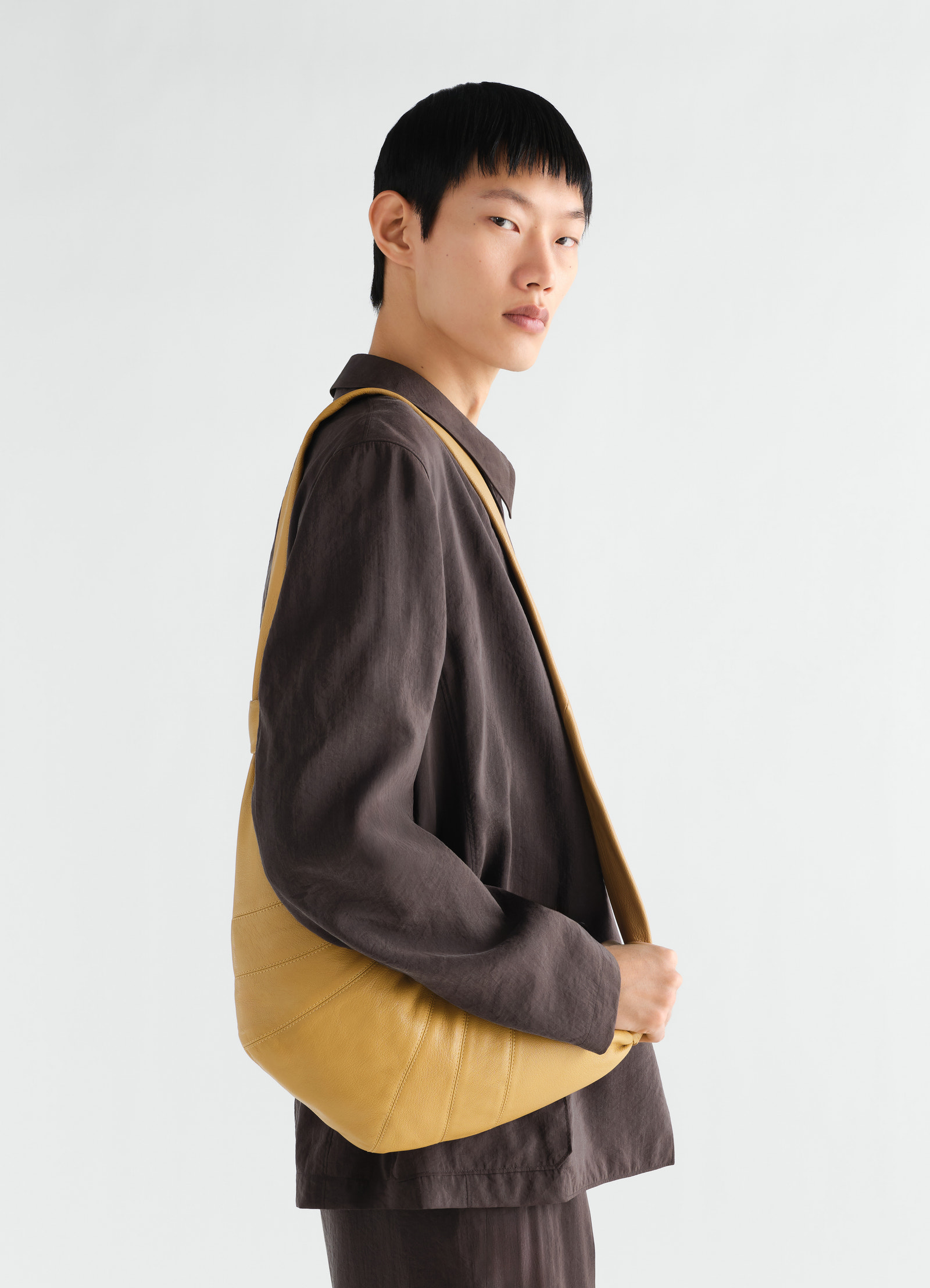 Medium croissant bag in goat leather
