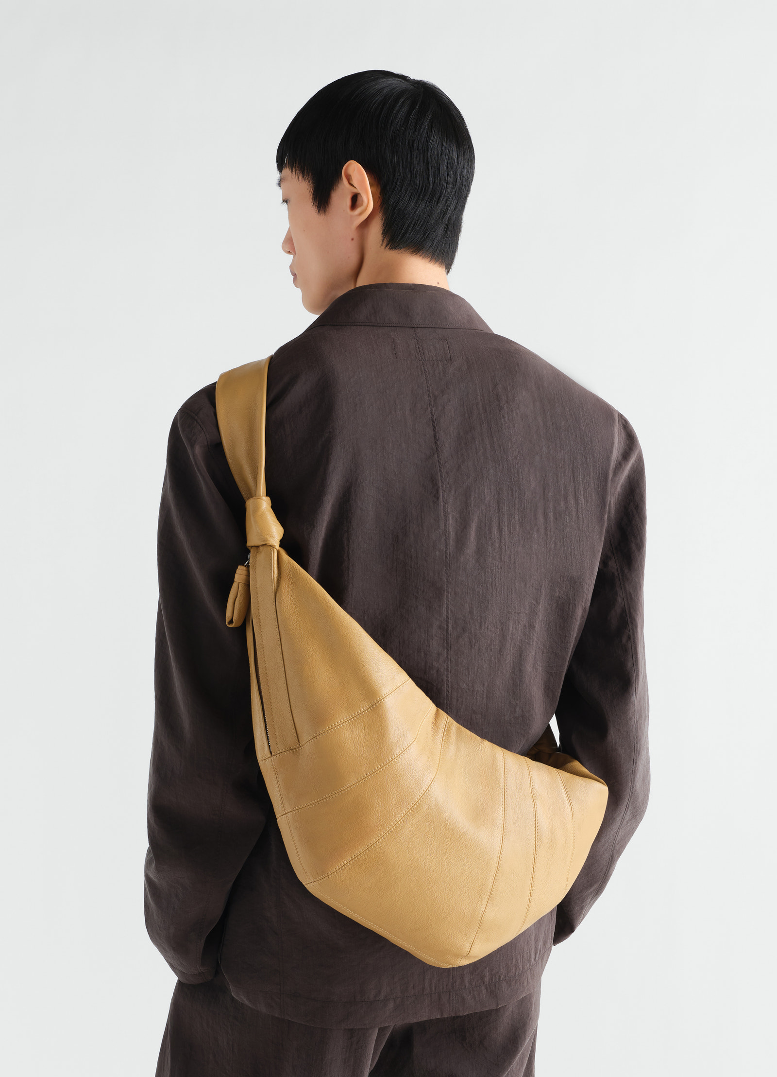 Large croissant bag in goat leather