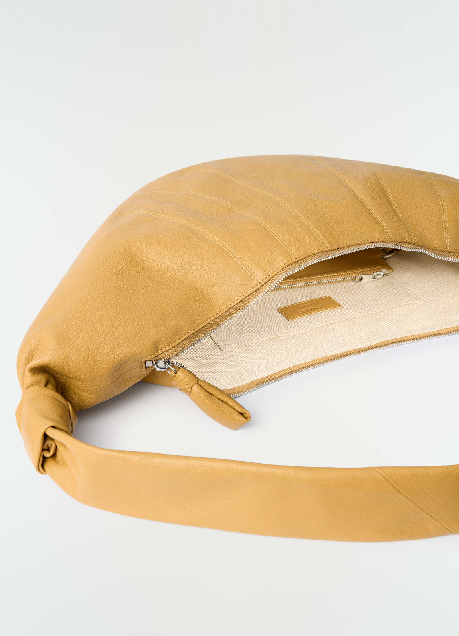 Large croissant bag in goat leather