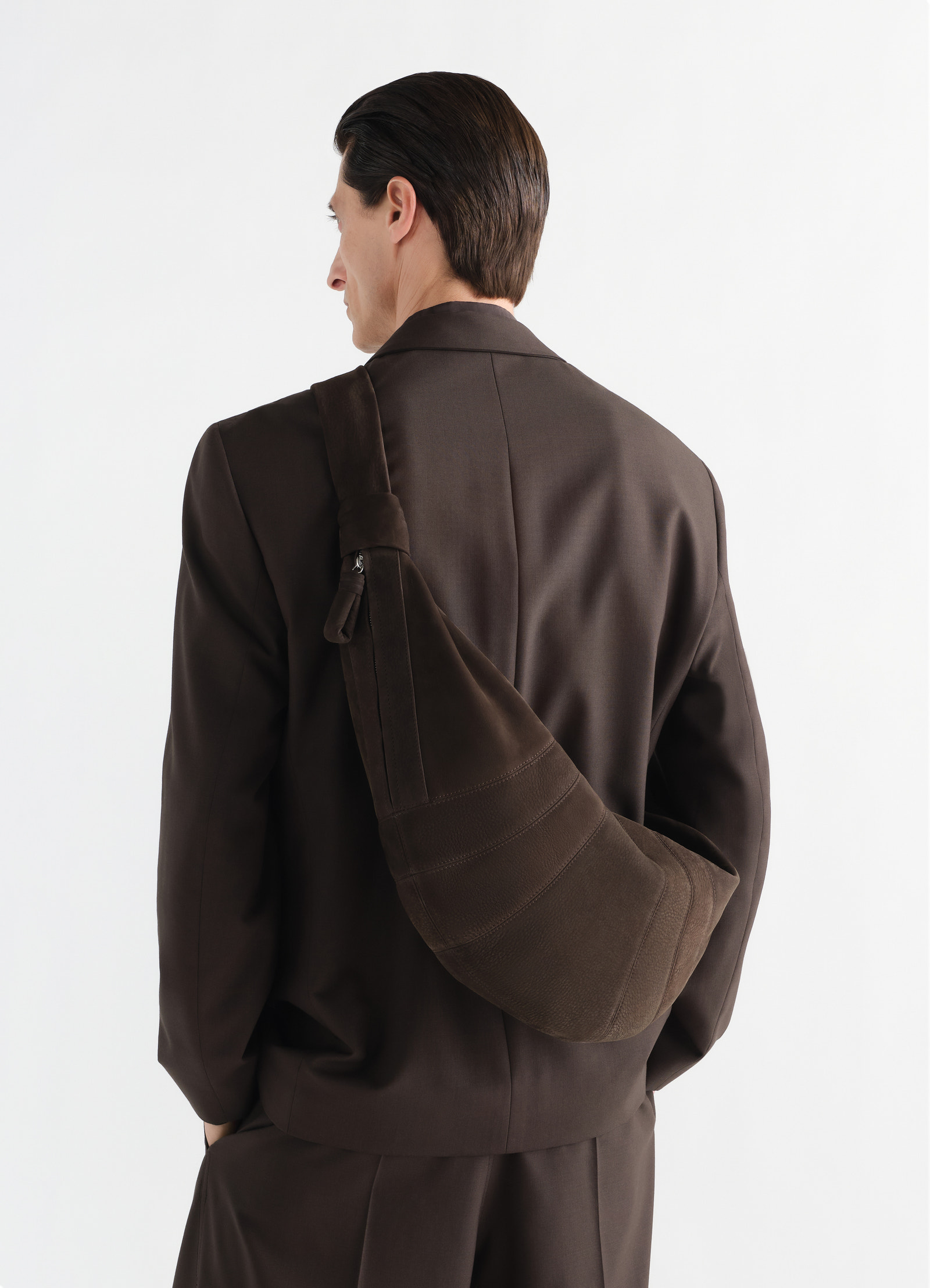 Sac croissant grand modèle en alpaca nubuck