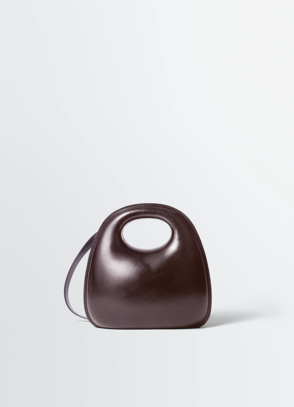EGG BAG IN MOLDED LEATHER