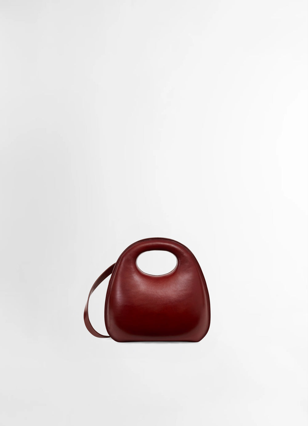 Lemaire Egg Bag in Smooth Vegetable-Tanned Cowhide, product shot, Front view Organic shape