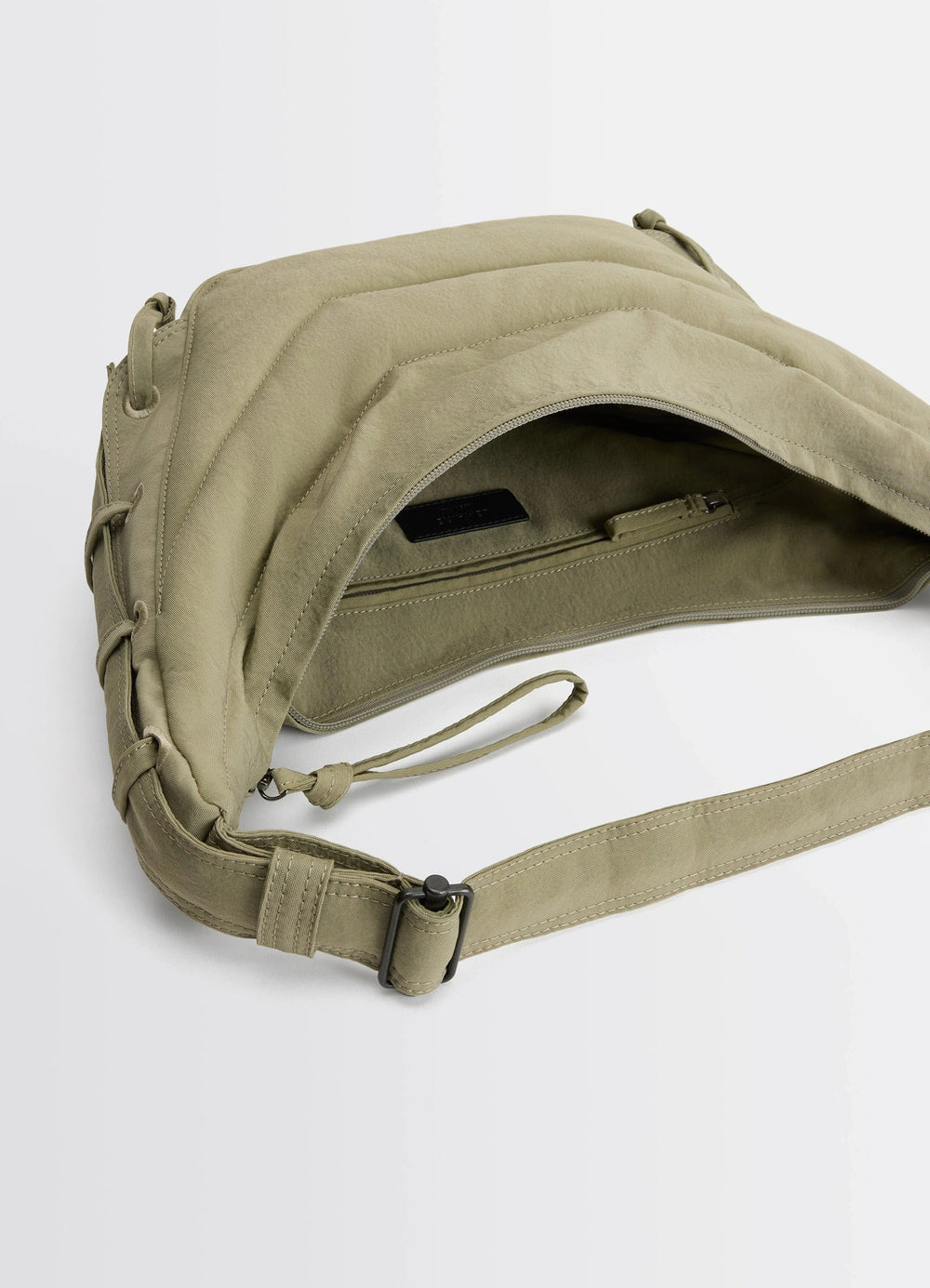 Small Soft Game Bag in Quilted Water-Repellent Nylon, product shot, top view detail shot zipper pouch and strap