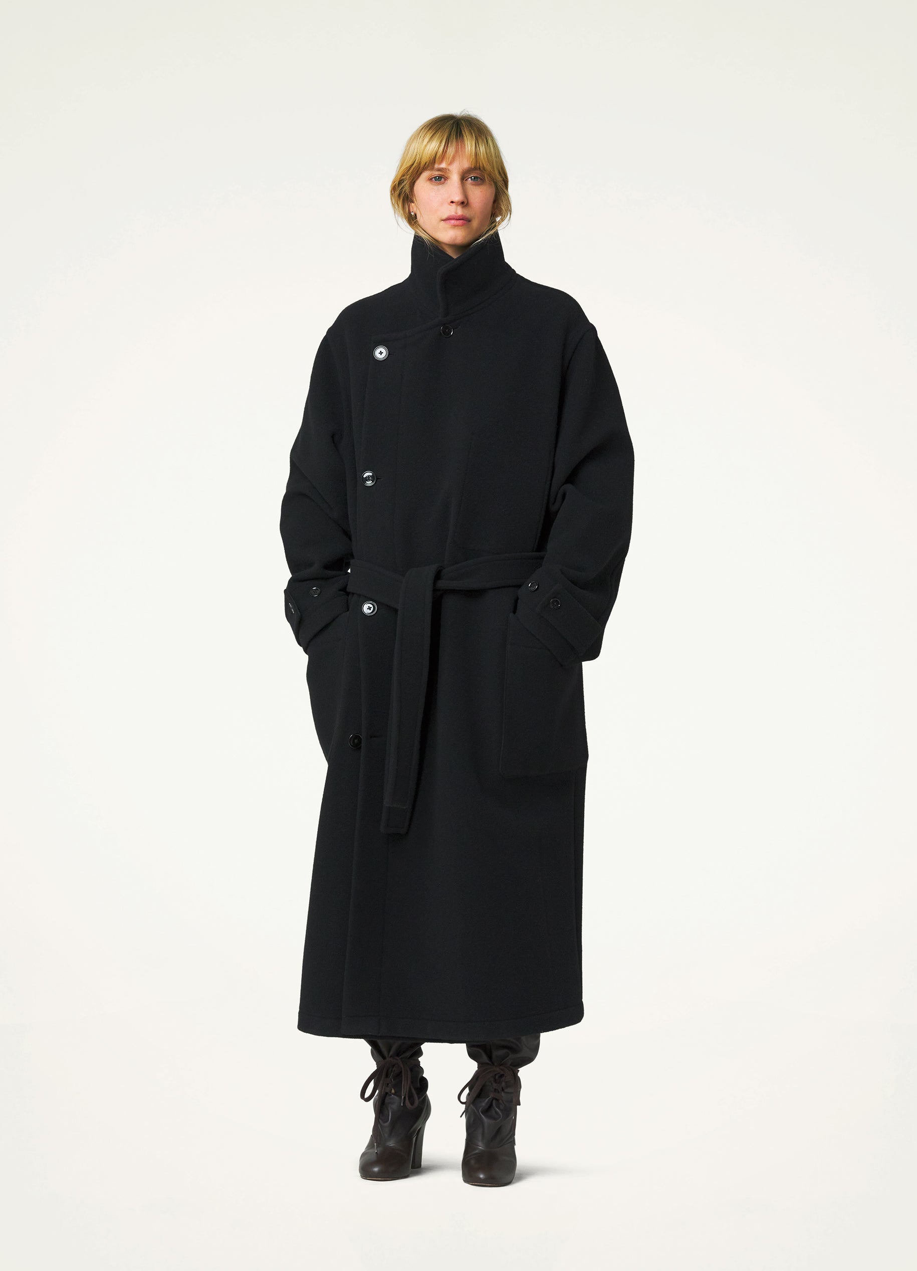 Black Wrap Coat in Double Wool | LEMAIRE