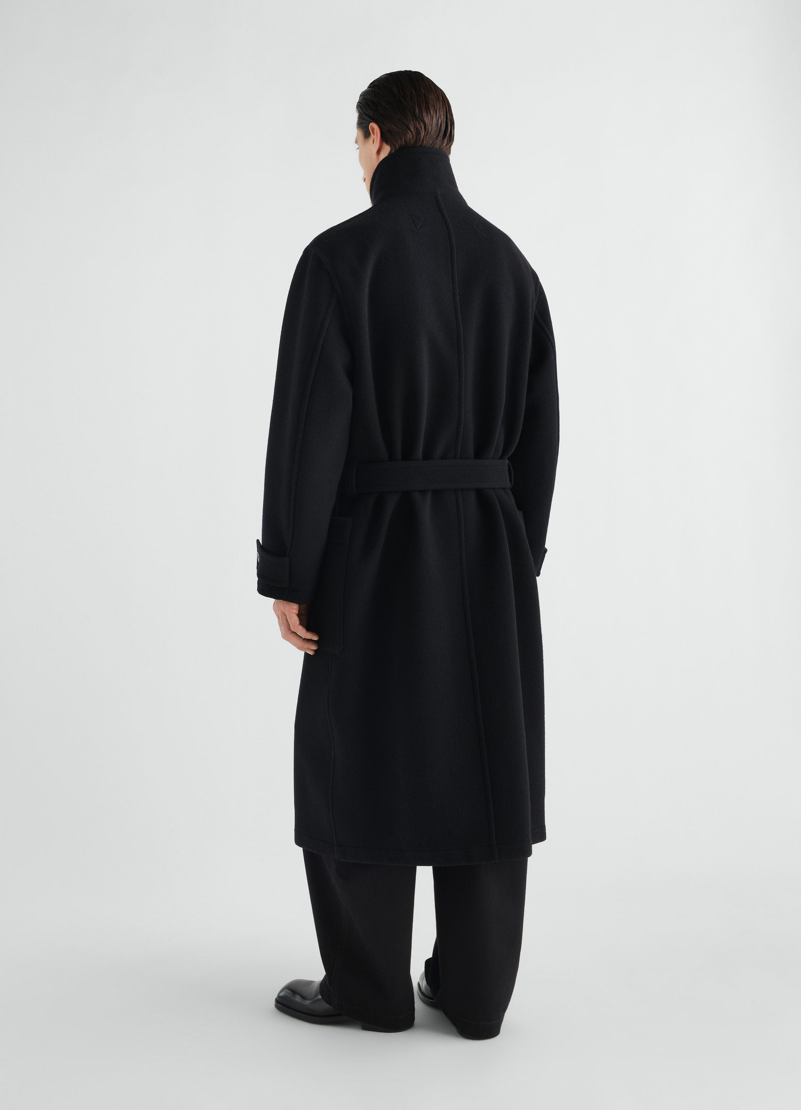 Wrap coat in wool