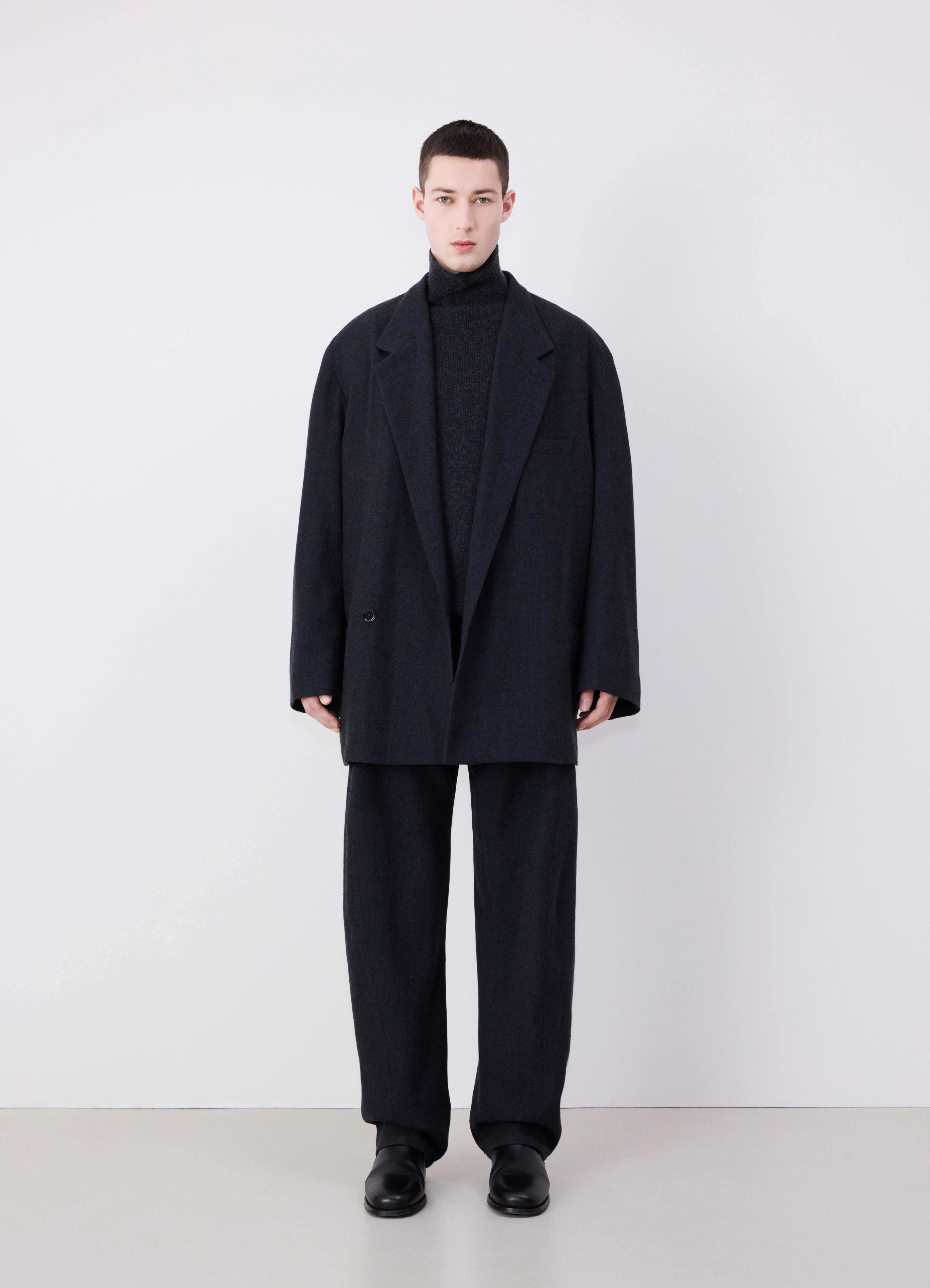 Lemaire - LEMAIRE Spring-Summer 2025 @simonmartyn_ is Lemaire - LEMAIRE Spring-Summer 2025 @simonmartyn_ is