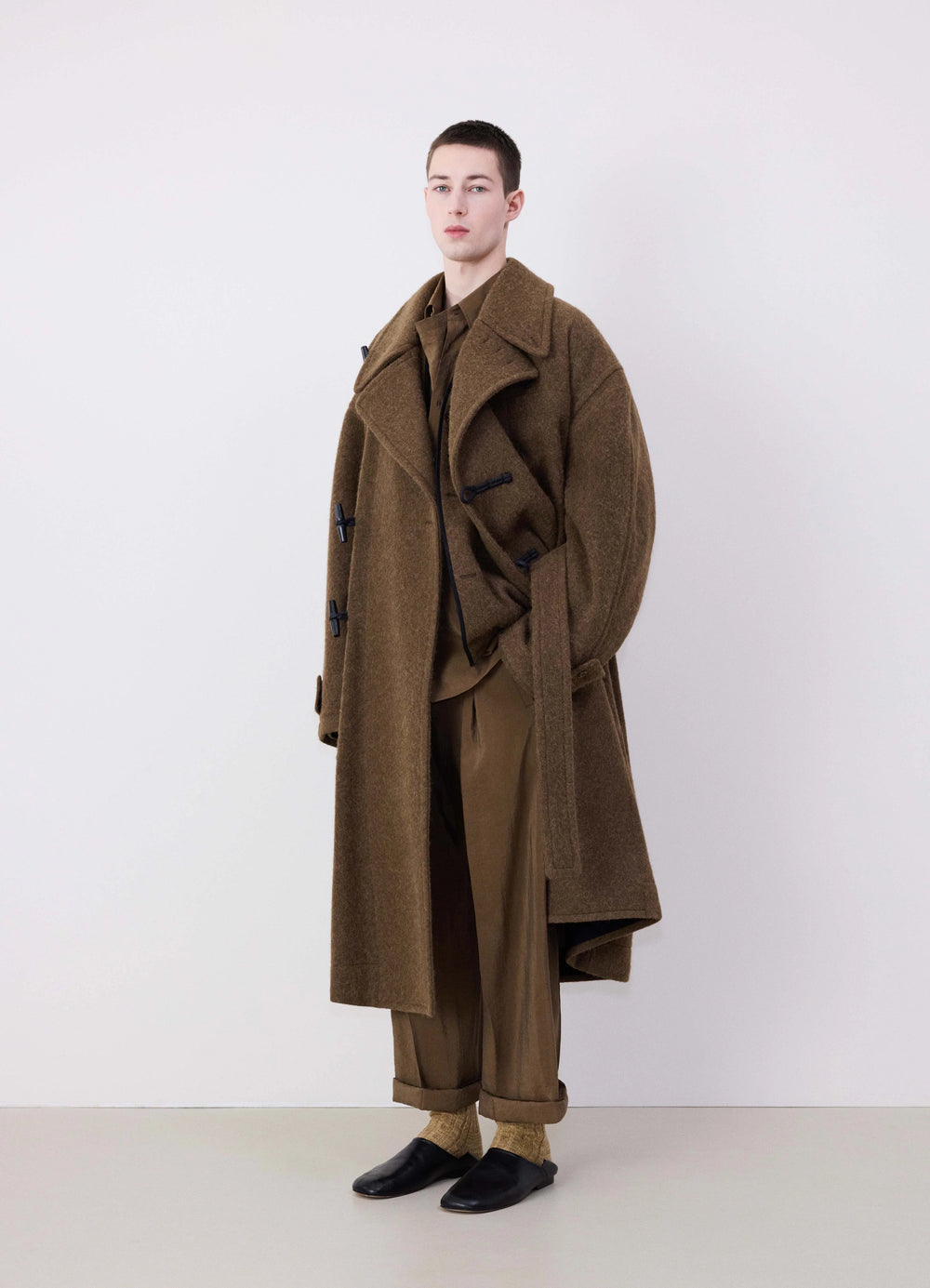 Lemaire Short Duffle Coat in Brown Wool Alpaca Mix, model shot, front view wooden toggle closures