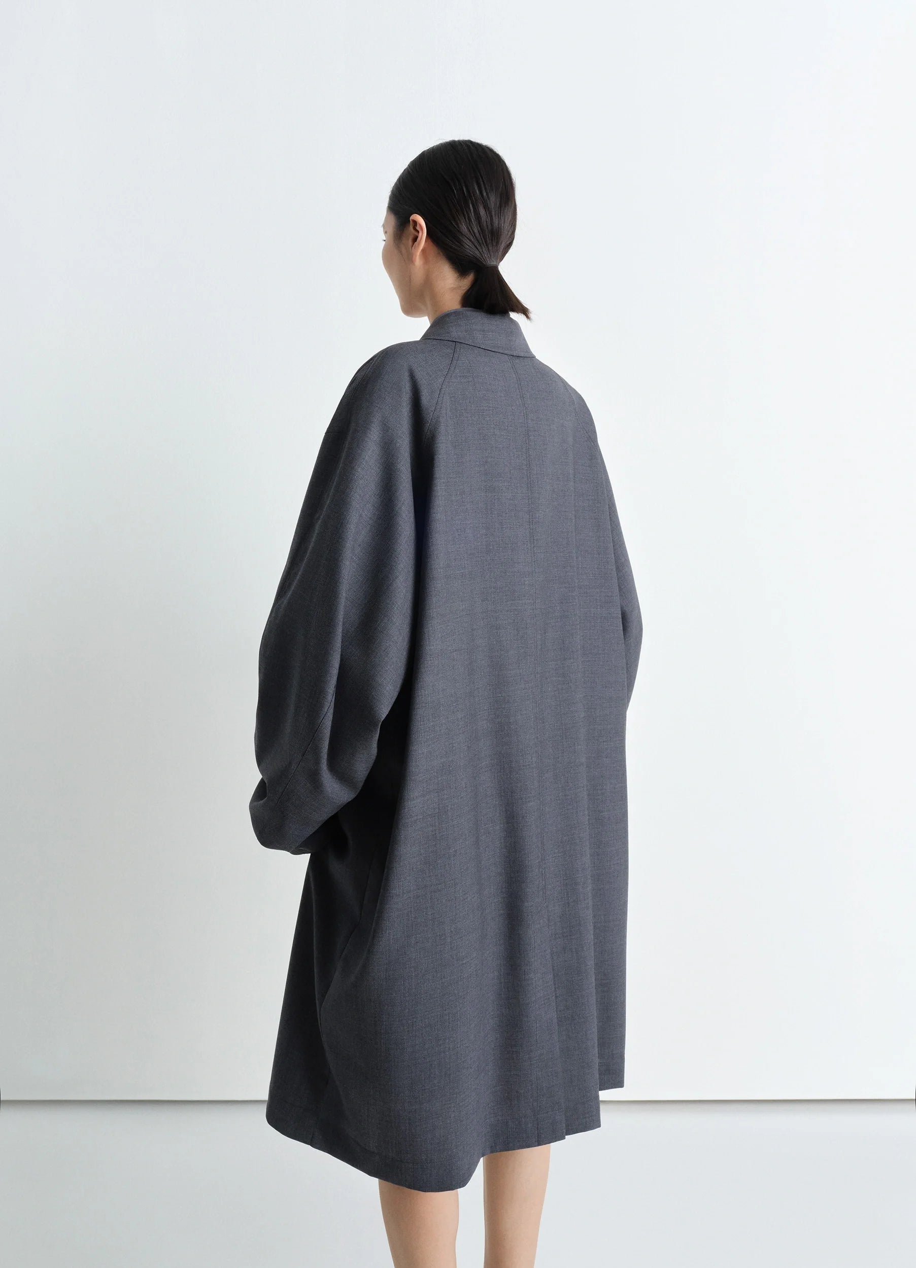 美品・タグあり】LEMAIRE Wool Light Robe Coat 美品・タグあり】LEMAIRE Wool Light Robe Coat