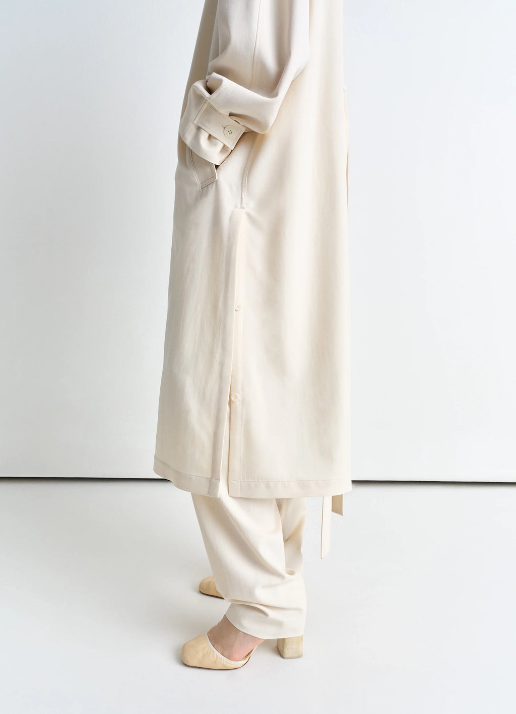 ライト スリット入り オーバーコート